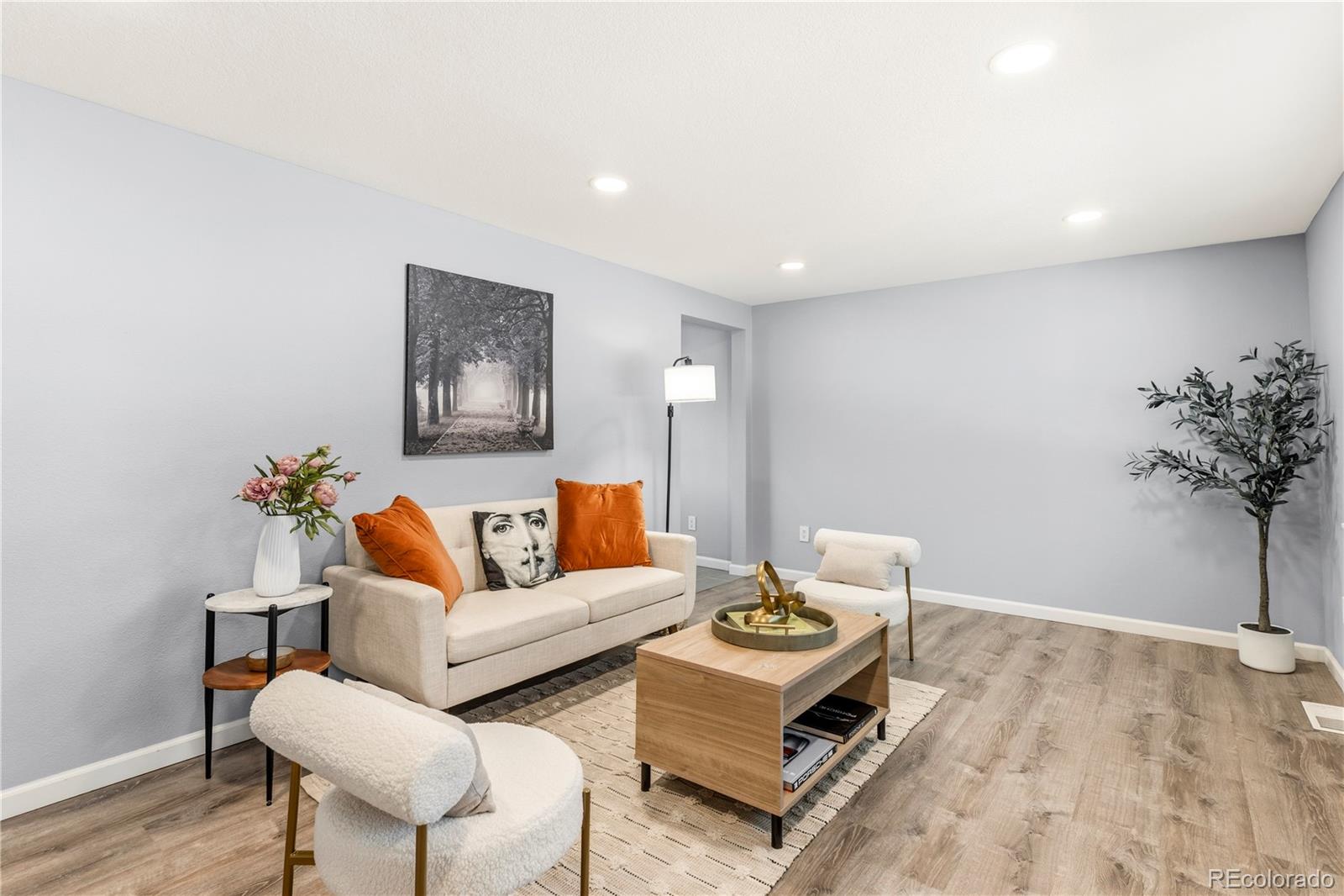 Photo 4 of Single family home for sale at 4445 S Delaware St, Englewood, CO 80110 | MLS# 8516644 | Listing updated on 2026-09-21