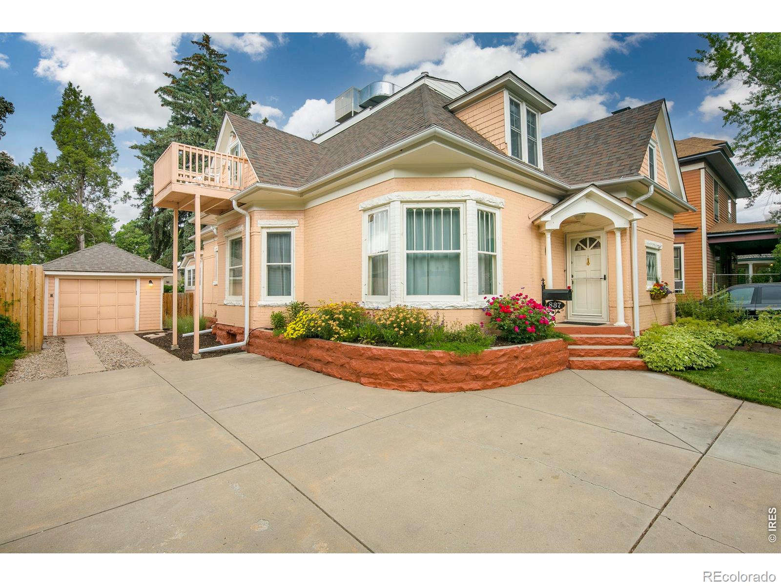 Single family home for sale at 837 N Jefferson Ave, Loveland, CO 80537 | MLS# IR1066949