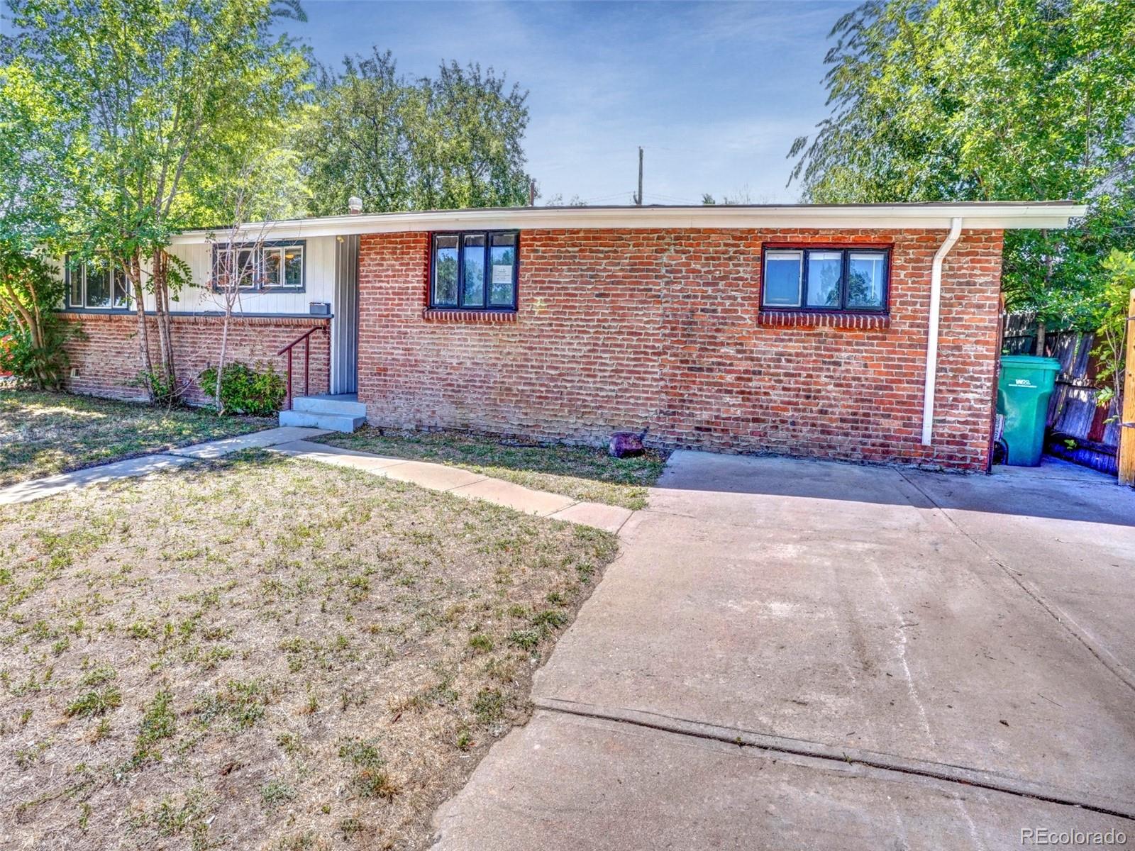 Photo 1 of Sale Pending at 7789 Greenleaf Ln, Denver, CO 80221 | MLS# 3821135 | Listing updated on 2026-10-07