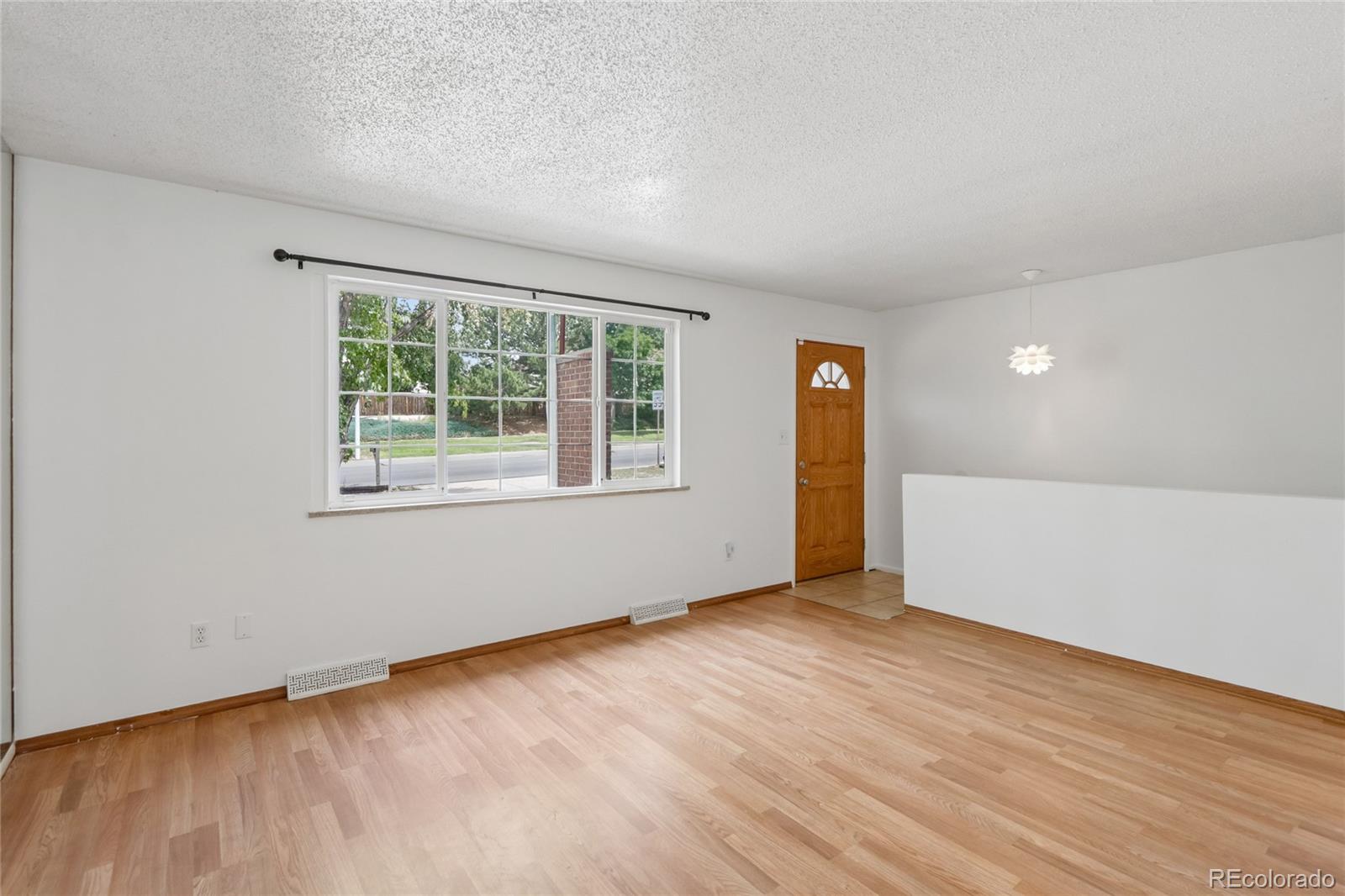 Photo 4 of Single family home for sale at 215 E 17th Avenue, Longmont, CO 80504 | MLS# 1535683 | Listing updated on 2026-09-21