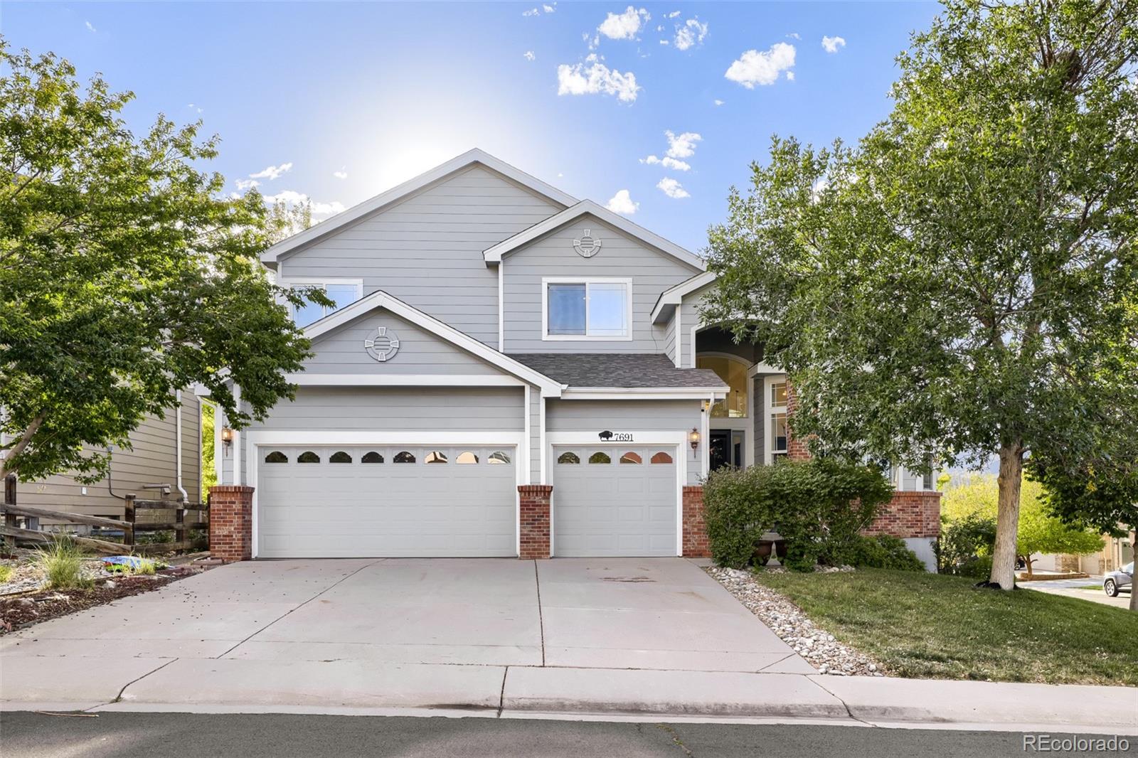 Photo 1 of Single family home for sale at 7691 Bison Ct, Littleton, CO 80125 | MLS# 8076352 | Listing updated on 2026-09-21