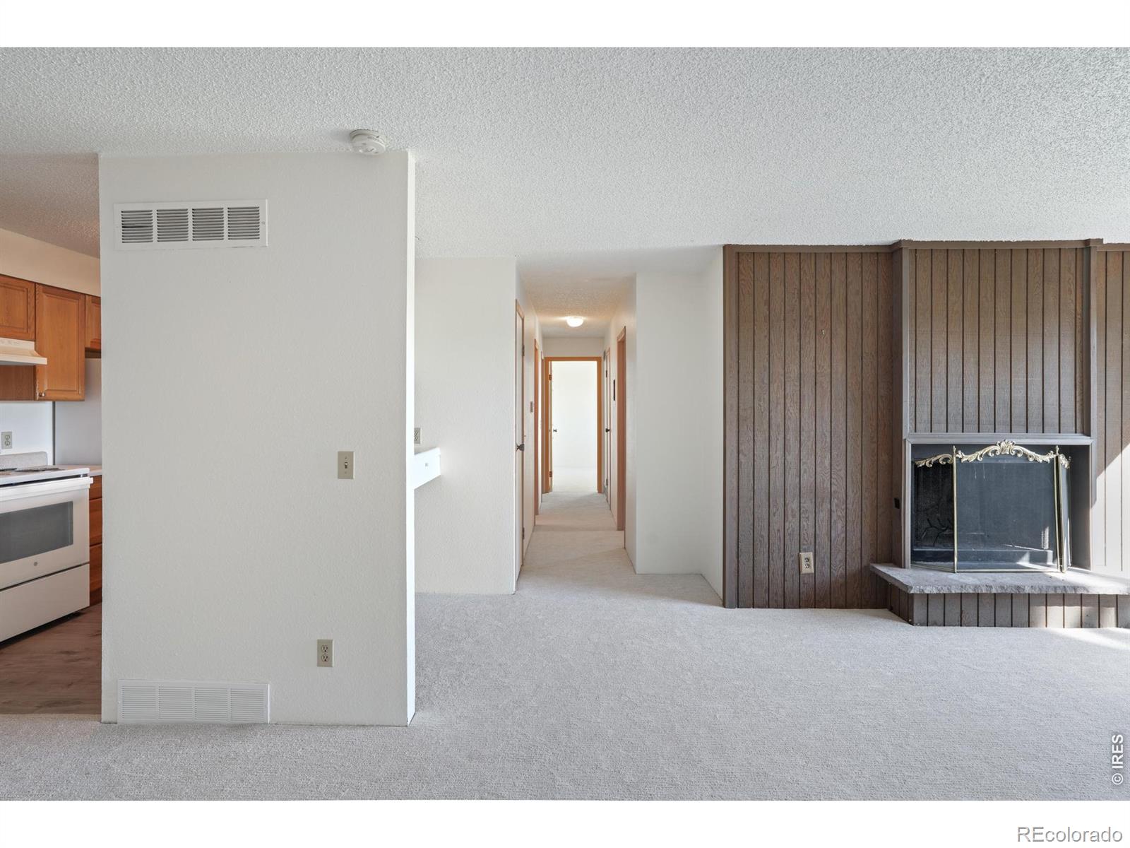 Photo 2 of Townhouse for sale at 6525 Kalua Rd #204C, Boulder, CO 80301 | MLS# IR1068074 | Listing updated on 2026-10-24