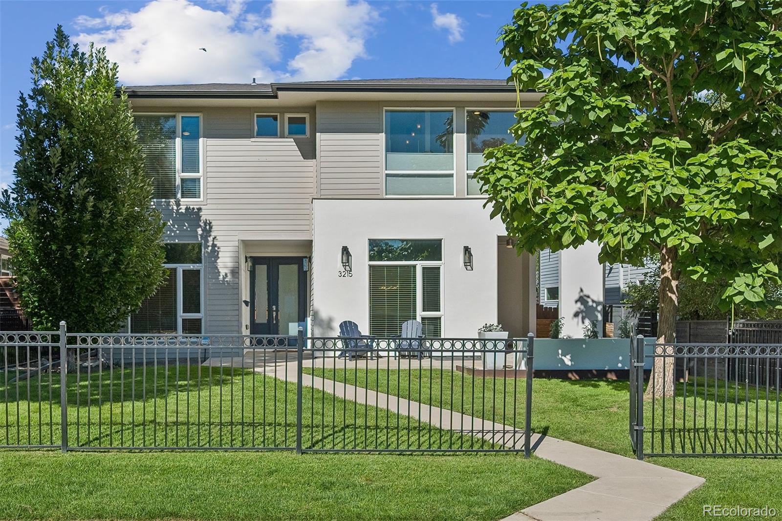 Single family home for sale at 3215 S Dahlia St, Denver, CO 80222 | MLS# 7428581