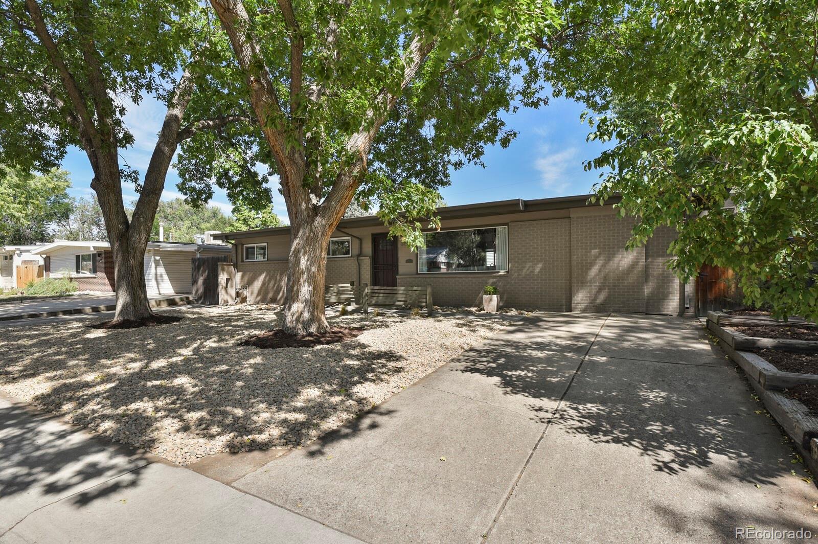 Photo 3 of Single family home for sale at 6040 Estes Ct, Arvada, CO 80004 | MLS# 2158479 | Listing updated on 2026-09-24