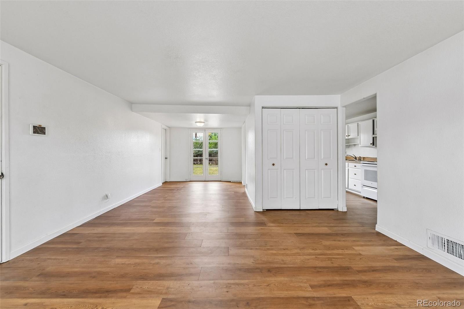 Photo 4 of Single family home for sale at 729 Havana St, Aurora, CO 80010 | MLS# 6857712 | Listing updated on 2026-09-21