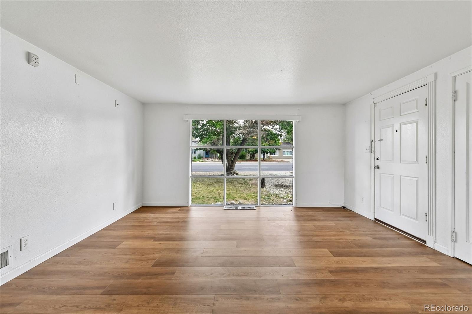 Photo 3 of Single family home for sale at 729 Havana St, Aurora, CO 80010 | MLS# 6857712 | Listing updated on 2026-09-21