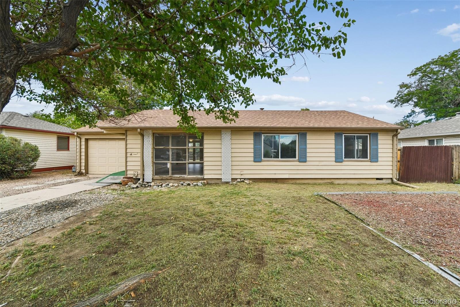 Photo 1 of Single family home for sale at 729 Havana St, Aurora, CO 80010 | MLS# 6857712 | Listing updated on 2026-09-21