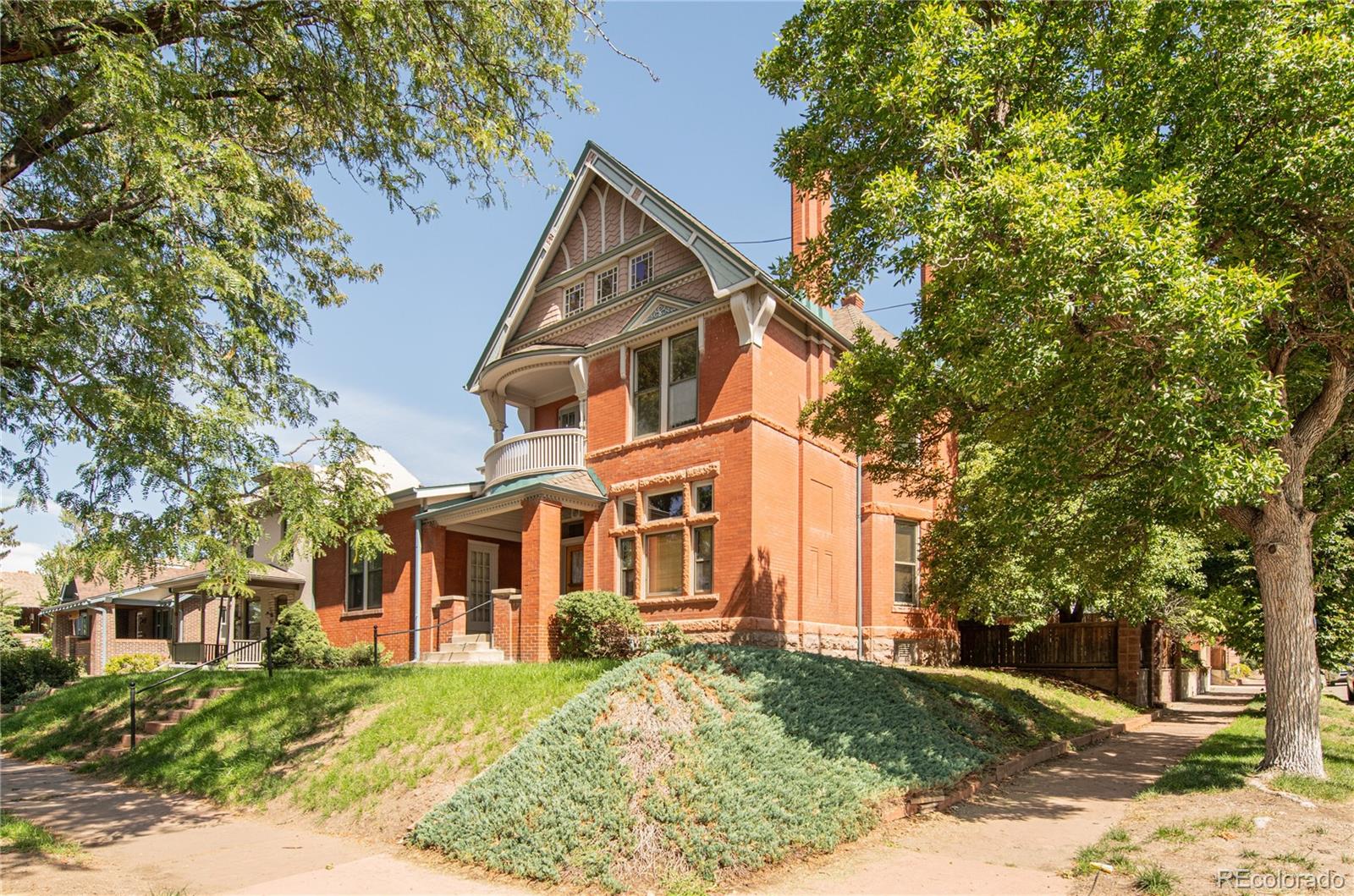 Photo 2 of Single family home for sale at 590 S Sherman St, Denver, CO 80209 | MLS# 9241938 | Listing updated on 2026-09-21