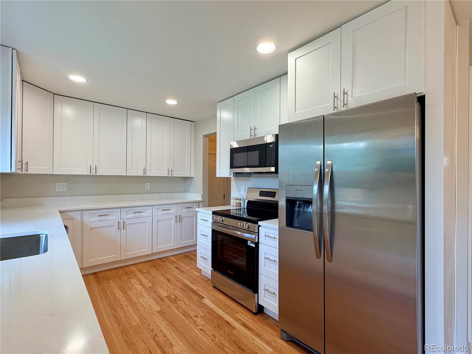 Photo 3 of Single family home for sale at 1586 S Dover Ct, Lakewood, CO 80232 | MLS# 3681068 | Listing updated on 2026-09-24