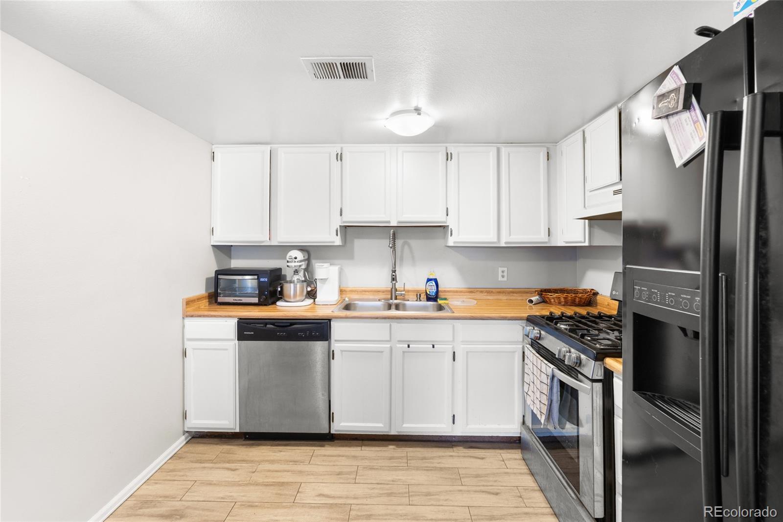 Photo 4 of Townhouse for sale at 4926 E 124th Way, Thornton, CO 80241 | MLS# 3163135 | Listing updated on 2026-10-25