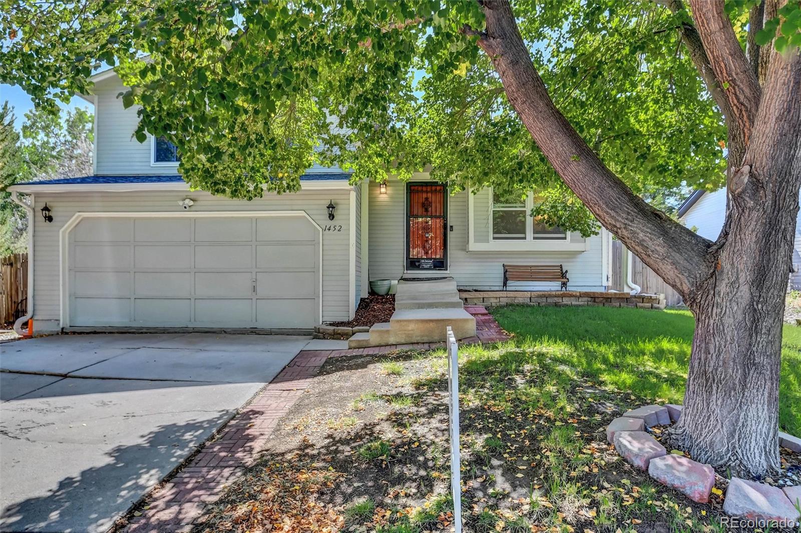 Photo 2 of Single family home for sale at 1452 S Biscay Way, Aurora, CO 80017 | MLS# 4293618 | Listing updated on 2026-09-24