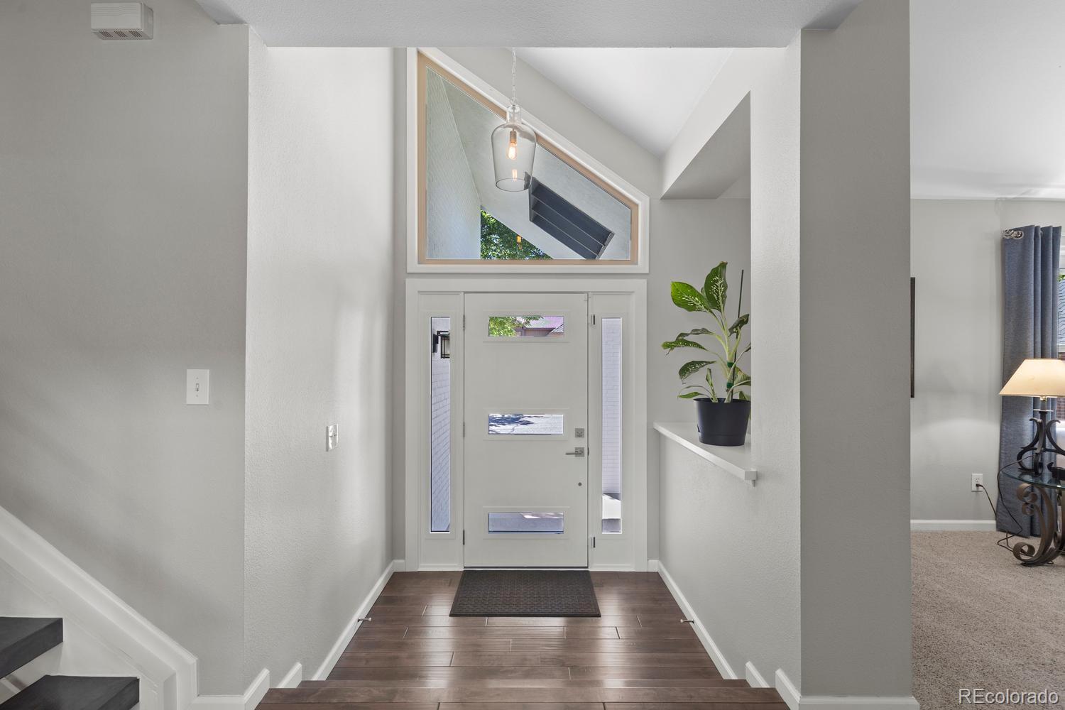 Photo 4 of Single family home for sale at 3088 E Nichols Cir, Centennial, CO 80122 | MLS# 6978739 | Listing updated on 2026-09-24