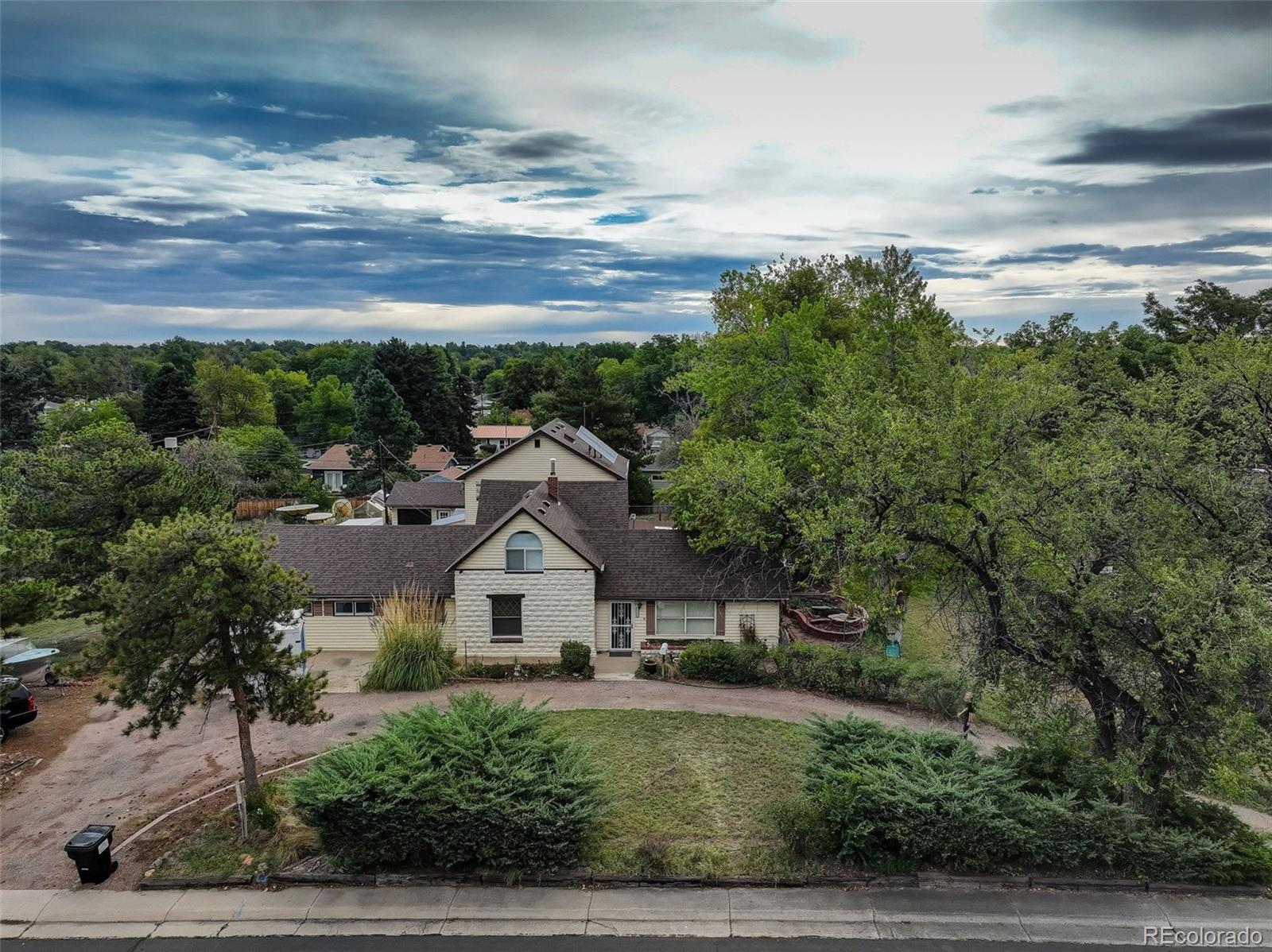Single family home for sale at 6264 S Prince St, Littleton, CO 80120 | MLS# 6877229
