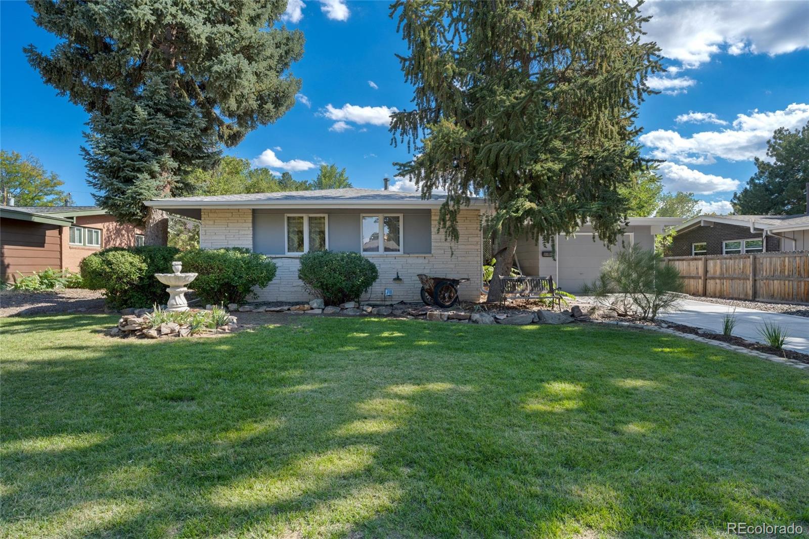 Single family home for sale at 5742 W Chestnut Ave, Littleton, CO 80128 | MLS# 3446639