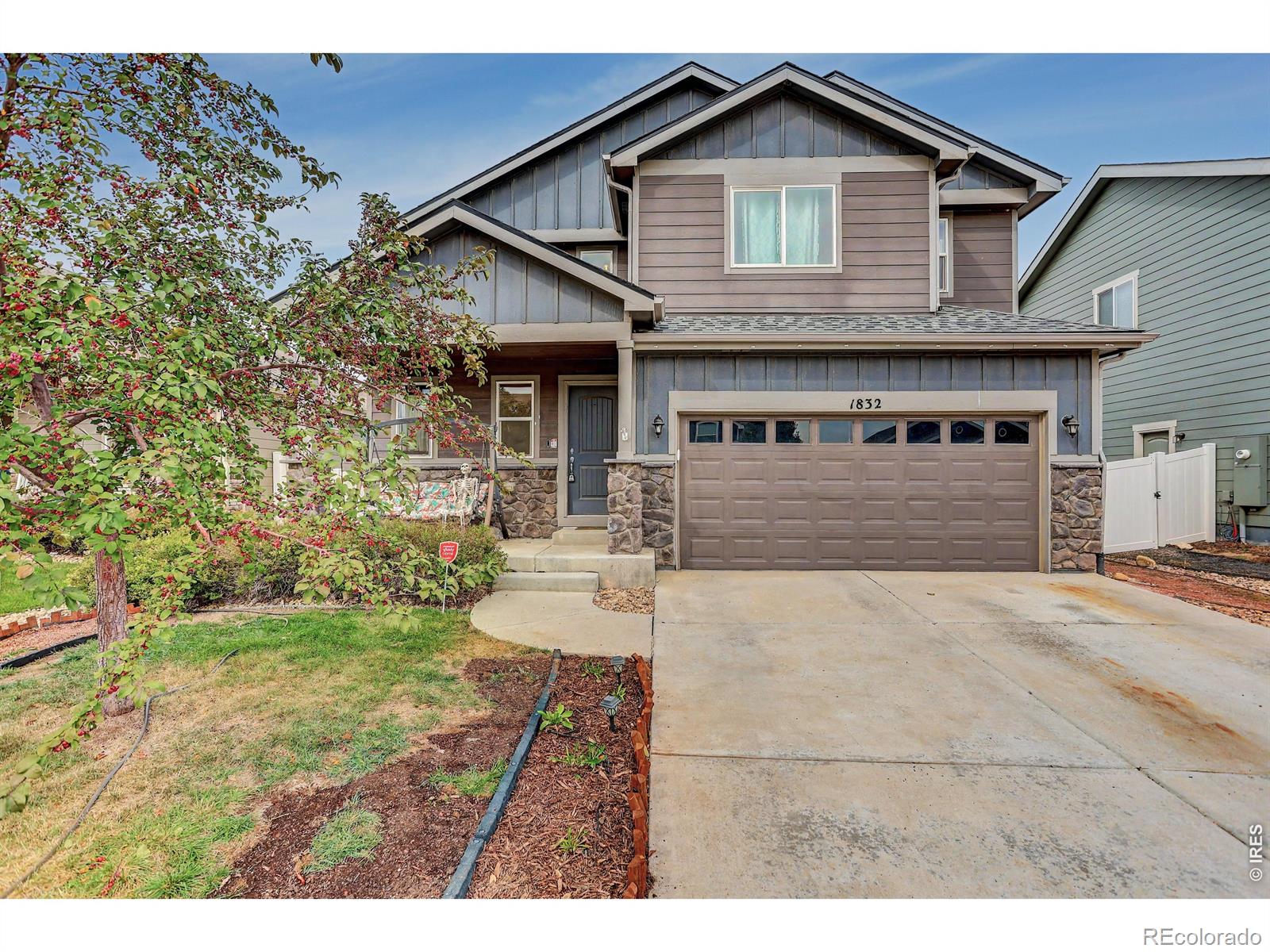Photo 1 of Single family home for sale at 1832 Ruddlesway Dr, Windsor, CO 80550 | MLS# IR1069318 | Listing updated on 2026-10-26