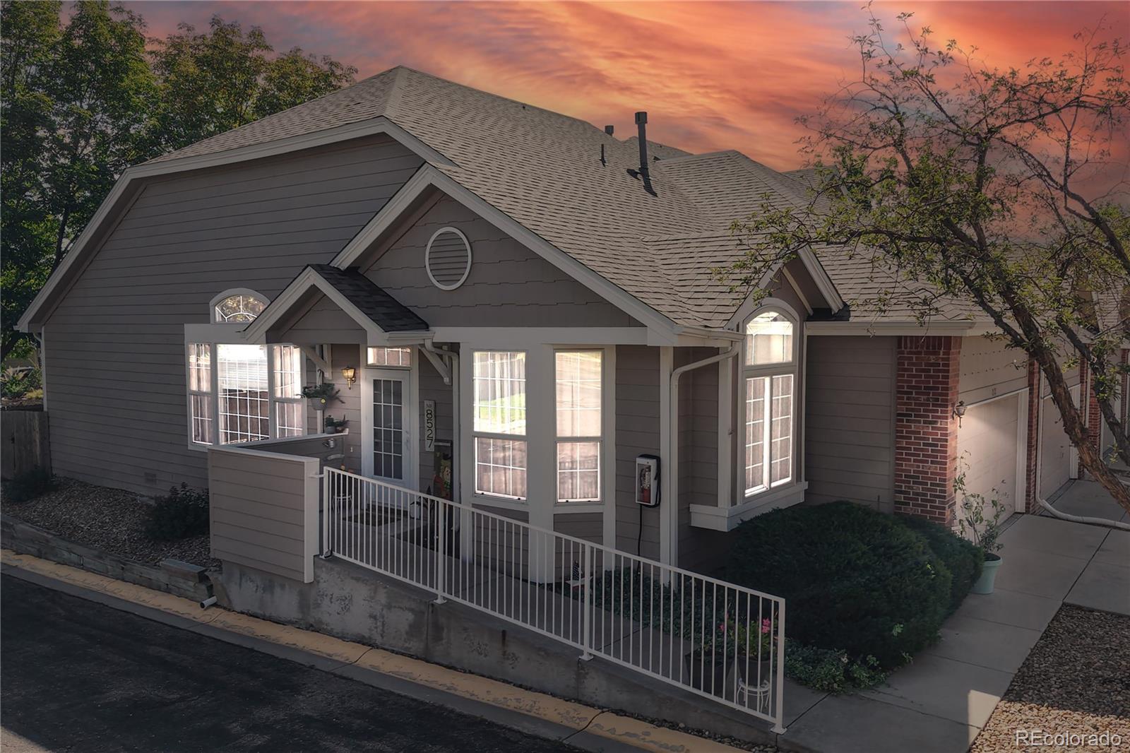 Photo 1 of Townhouse for sale at 8527 S Upham Way, Littleton, CO 80128 | MLS# 7574421 | Listing updated on 2026-09-24