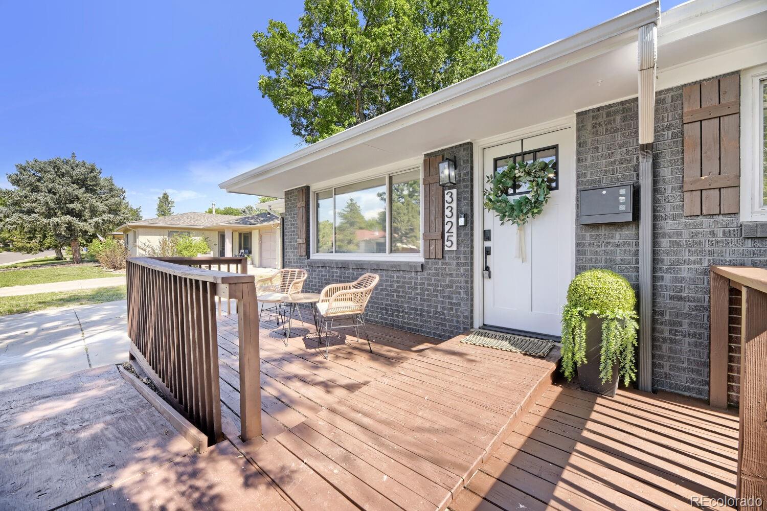 Single family home for sale at 3325 W Arlington Ave, Littleton, CO 80123 | MLS# 8188587