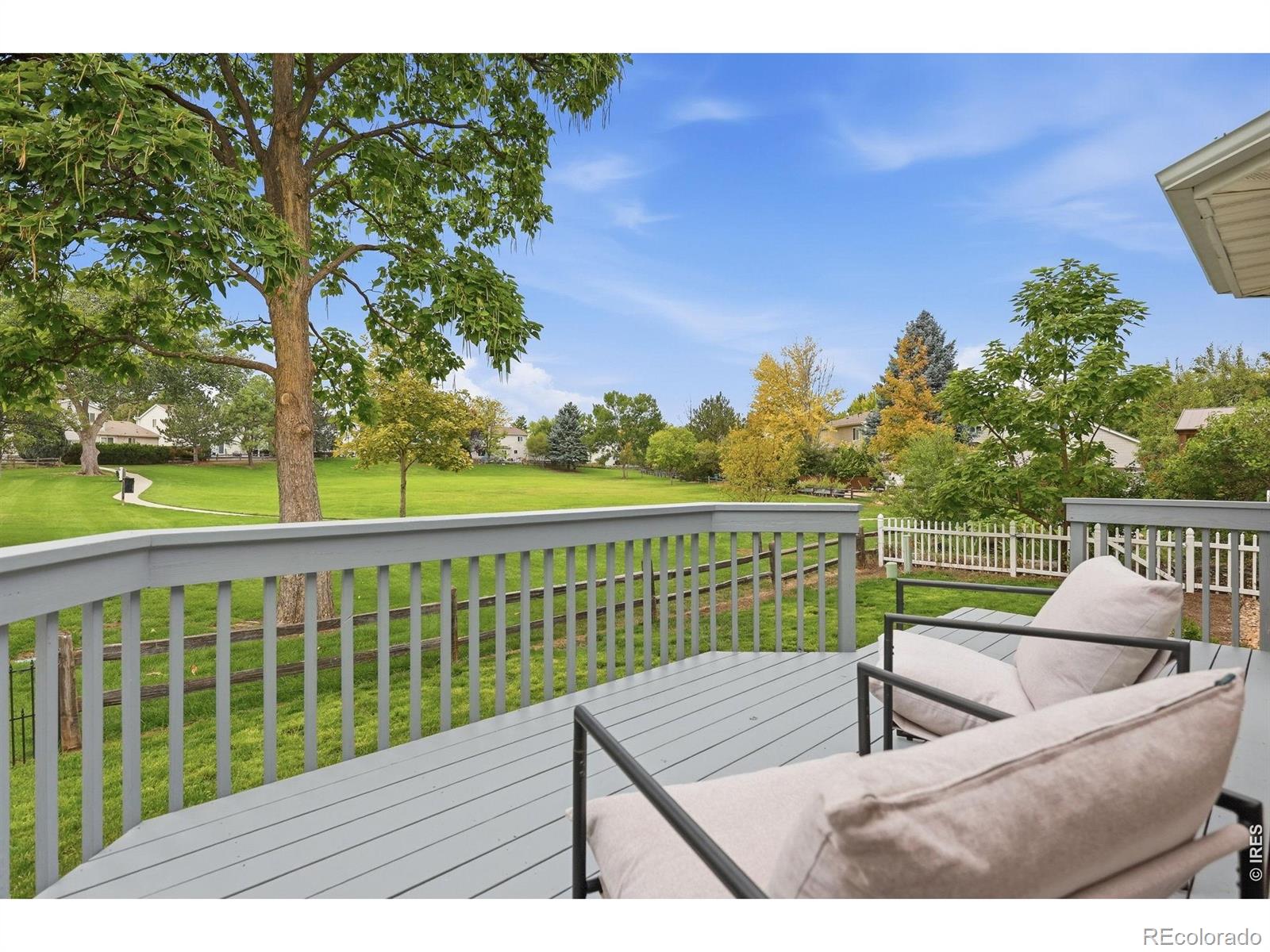Single family home for sale at 1001 Wolf Crk Dr, Longmont, CO 80504 | MLS# IR1069441
