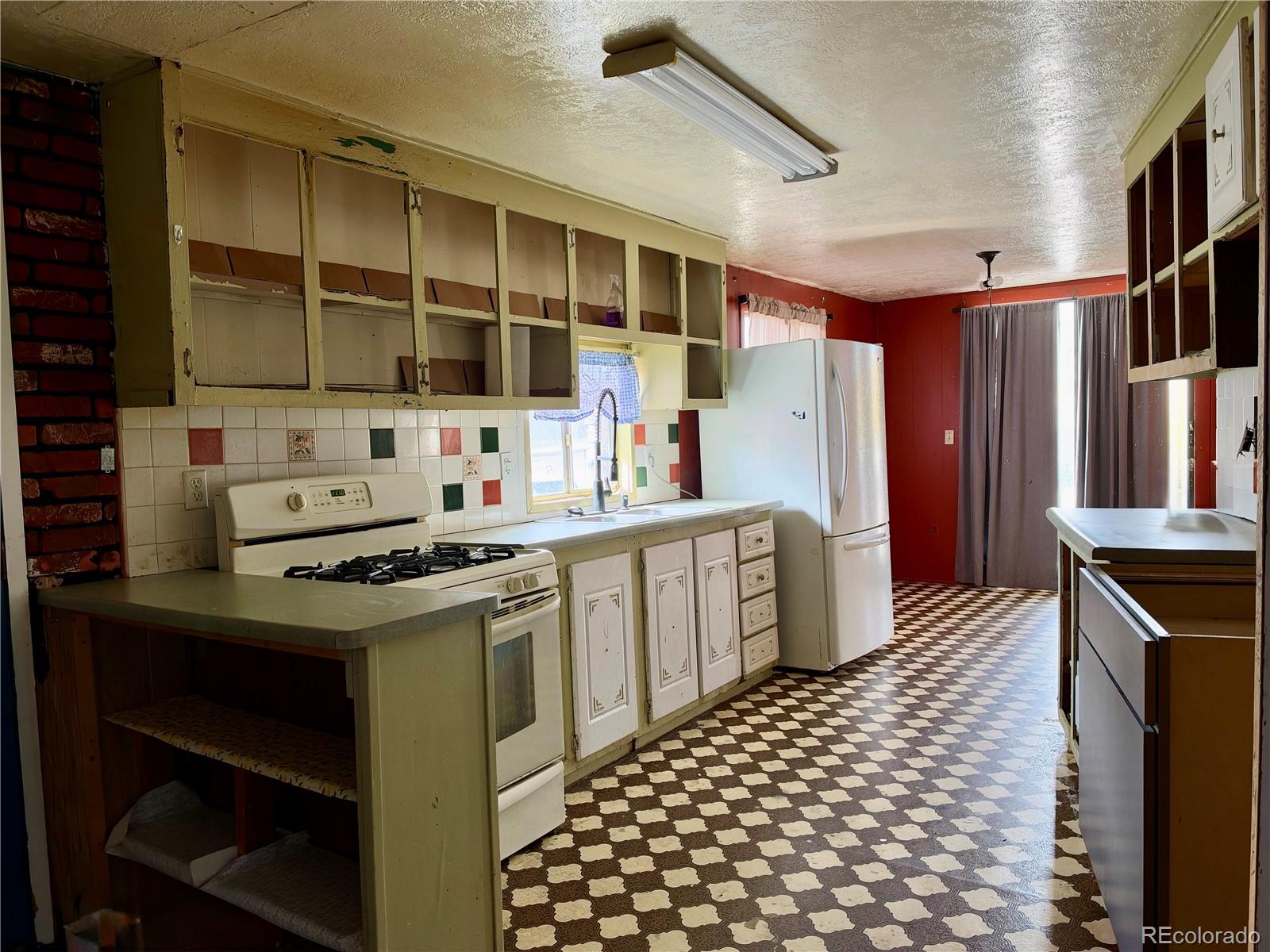 Photo 4 of Single family home for sale at 1861 US Hwy 24, Leadville, CO 80461 | MLS# 4512349 | Listing updated on 2026-10-08