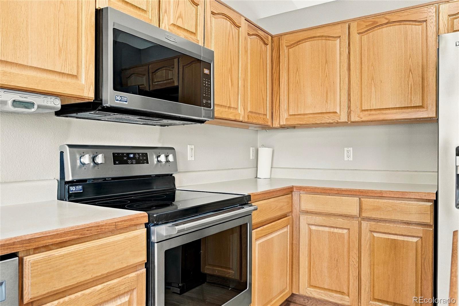Photo 4 of Single family home for sale at 9871 Castle Ridge Cir, Highlands Ranch, CO 80129 | MLS# 3401044 | Listing updated on 2026-10-24