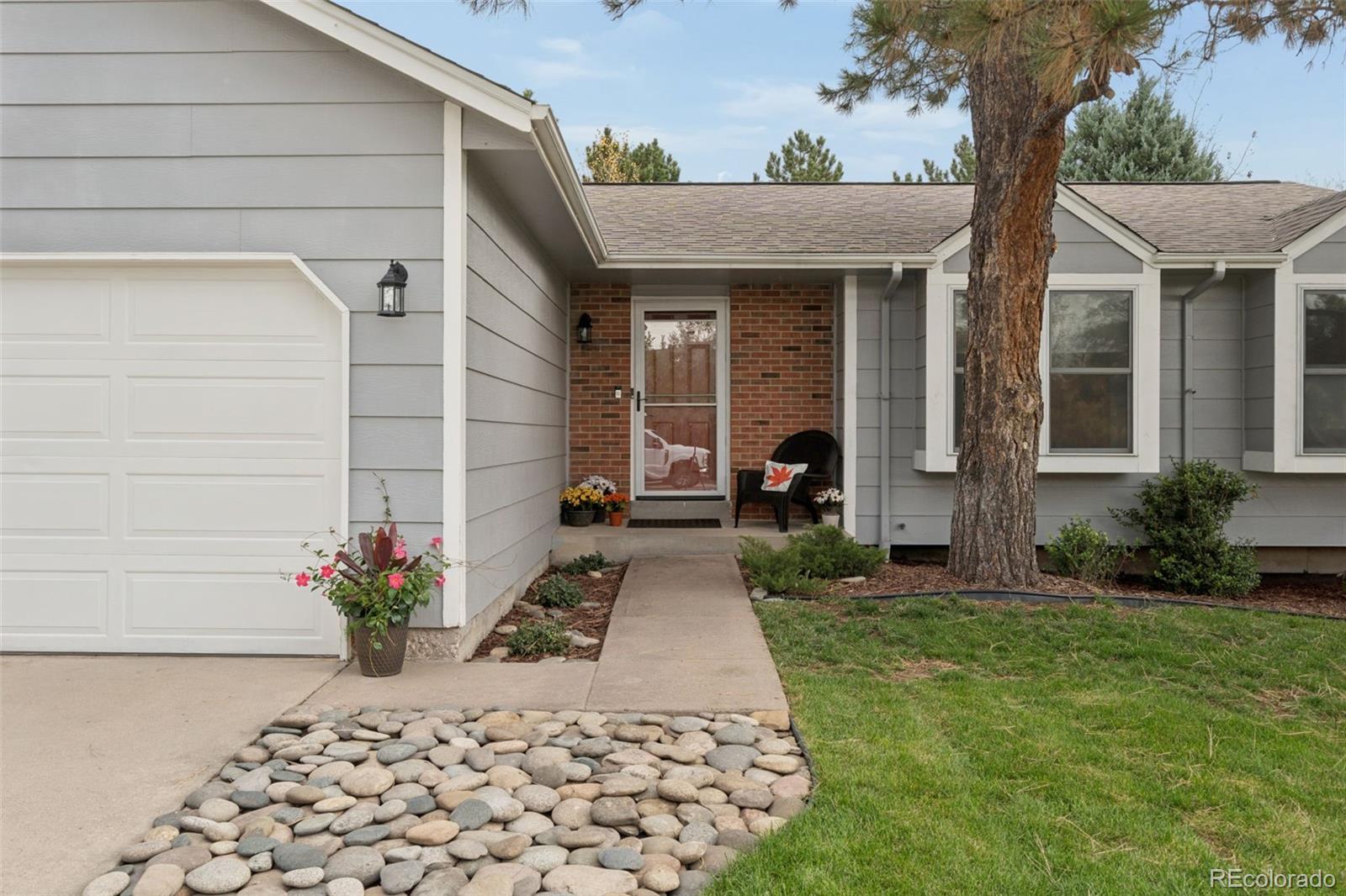 Photo 2 of Single family home for sale at 414 Saddlemountain Rd, Colorado Springs, CO 80919 | MLS# 2550602 | Listing updated on 2026-10-25