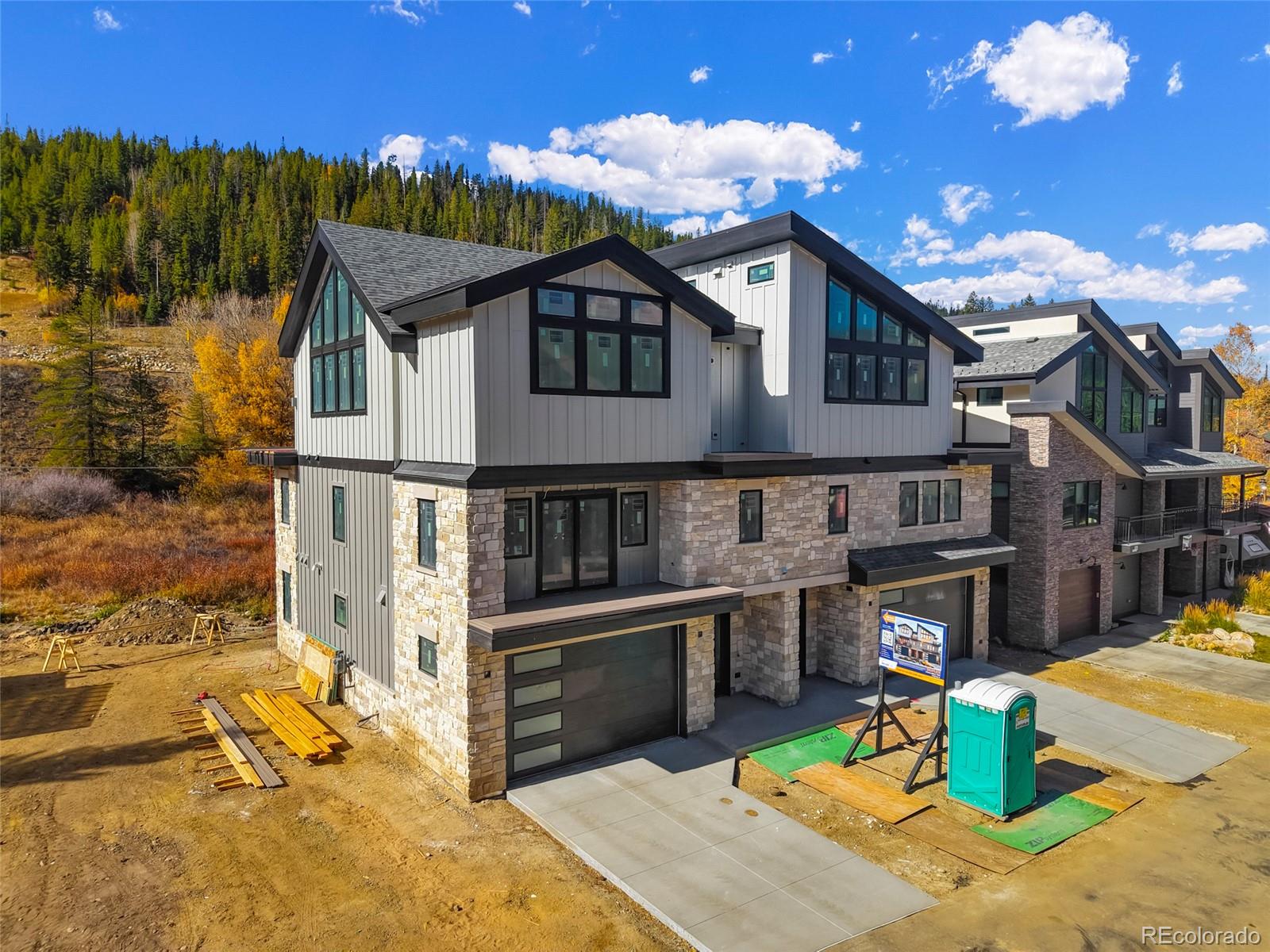 Photo 4 of Single family home for sale at 125 Cedar Dr, Winter Park, CO 80482 | MLS# 5414241 | Listing updated on 2026-10-24