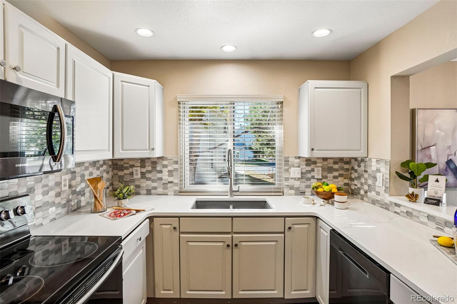 Photo 3 of Condo for sale at 12682 E Pacific Cir, Aurora, CO 80014 | MLS# 5392430 | Listing updated on 2026-10-25