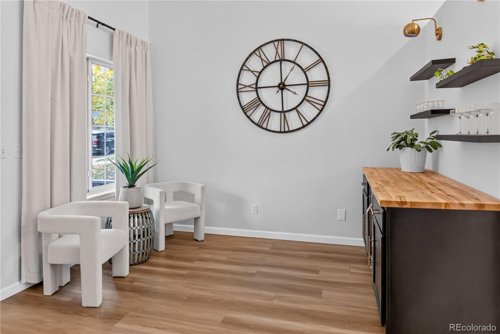Photo 4 of Single family home for sale at 9647 Cove Crk Dr, Highlands Ranch, CO 80129 | MLS# 1833989 | Listing updated on 2026-10-23