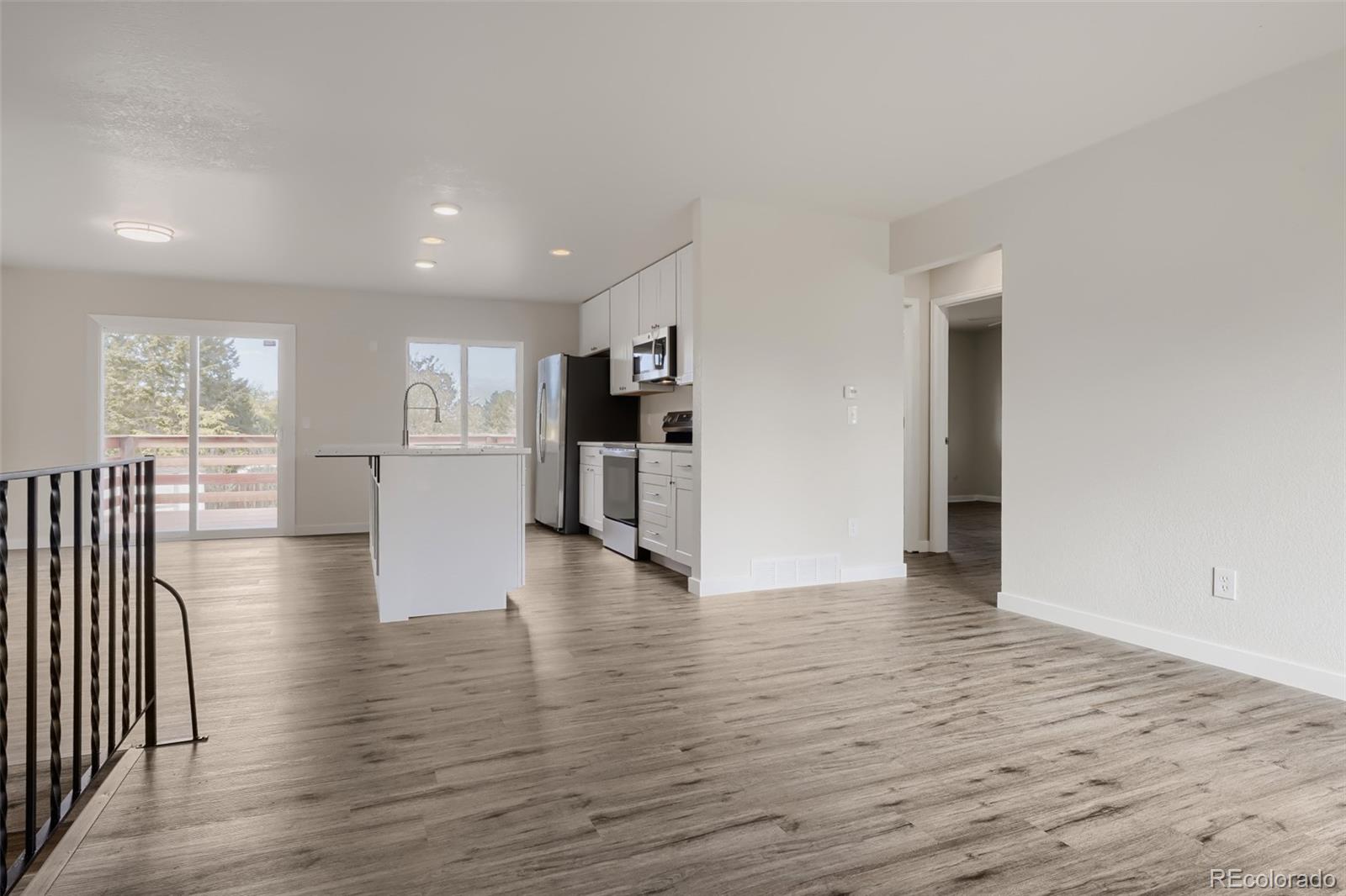 Photo 3 of Single family home for sale at 19227 E Arizona Pl, Aurora, CO 80017 | MLS# 7932307 | Listing updated on 2026-10-25