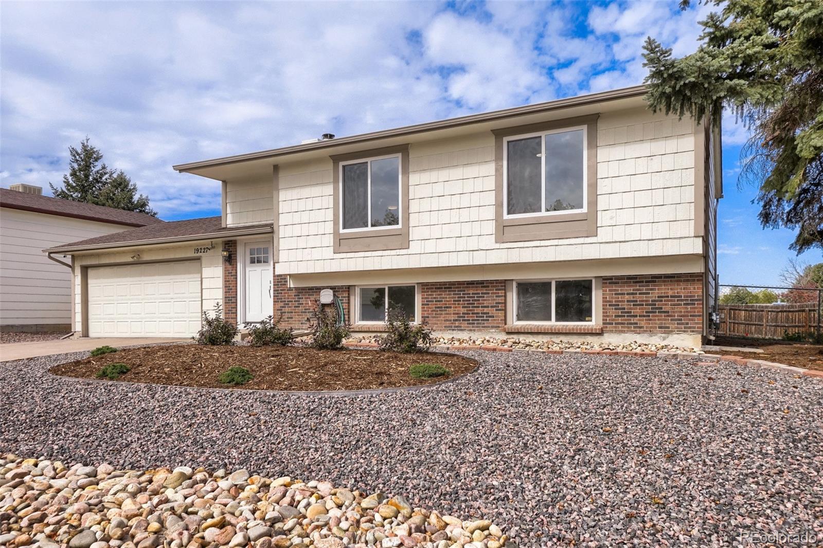Photo 1 of Single family home for sale at 19227 E Arizona Pl, Aurora, CO 80017 | MLS# 7932307 | Listing updated on 2026-10-25