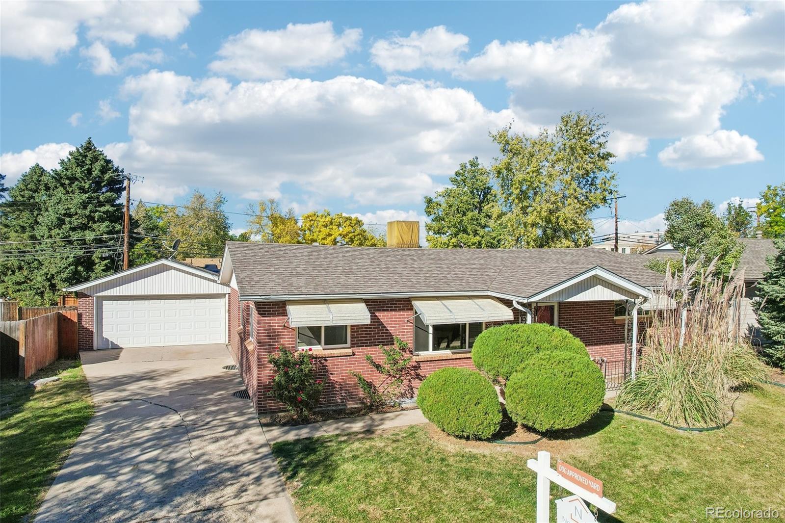 Photo 3 of Single family home for sale at 5755 S Hickory St, Littleton, CO 80120 | MLS# 8792132 | Listing updated on 2026-10-25