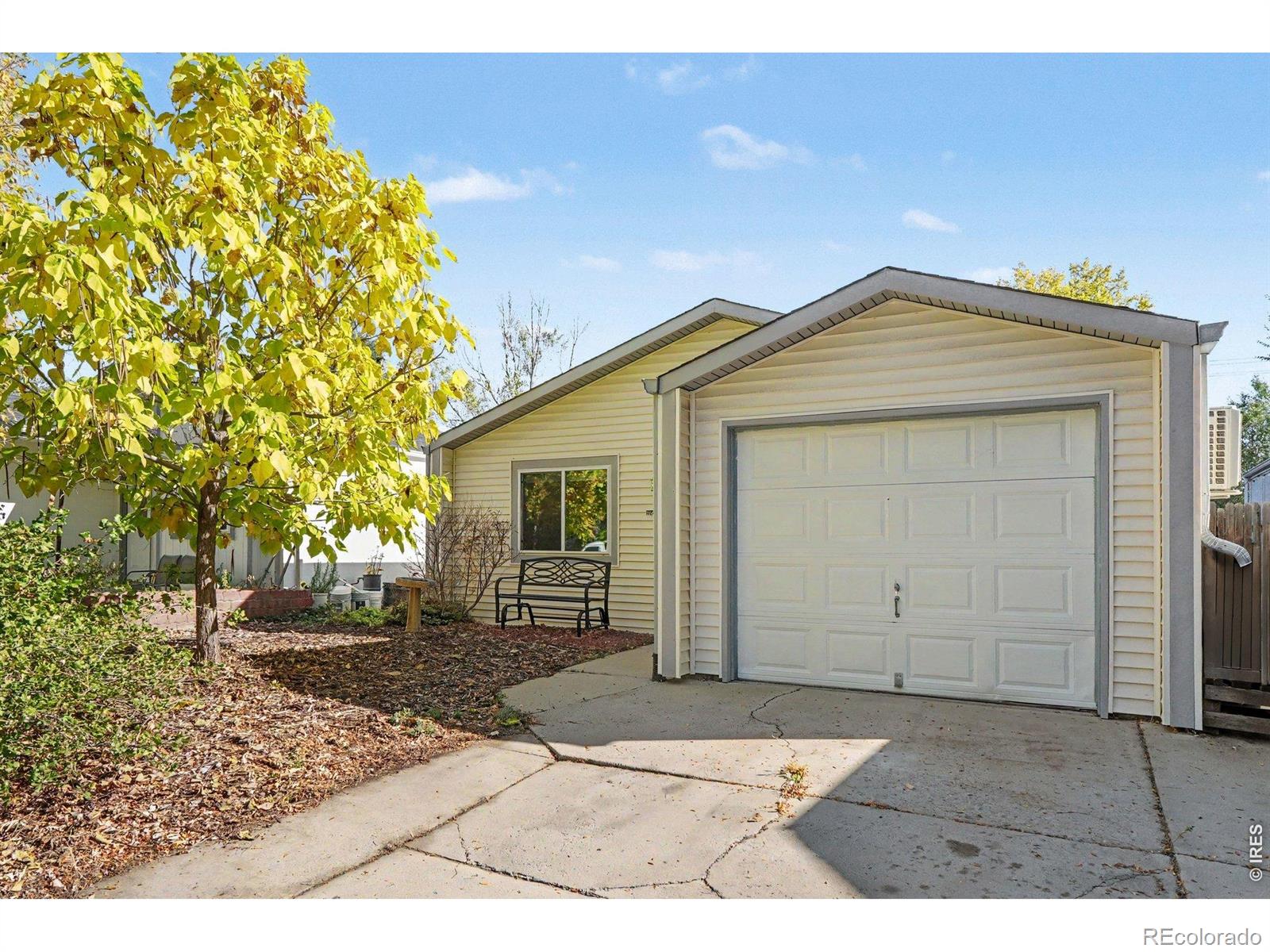 Photo 1 of Single family home for sale at 1216 Meadow St, Longmont, CO 80501 | MLS# IR1071208 | Listing updated on 2026-10-24