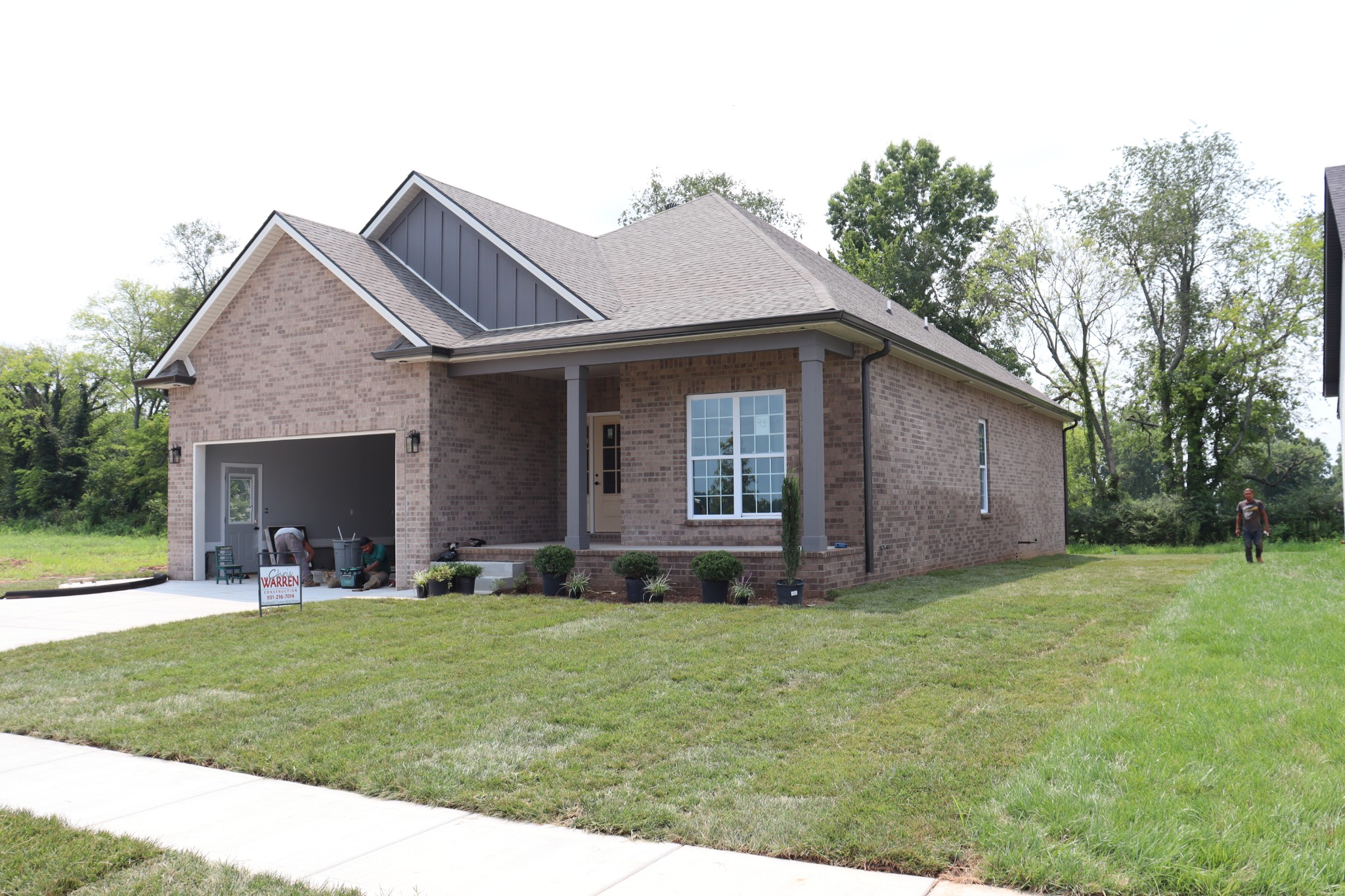 Photo 3 of Single family home for sale at 734 Southern Pine Trl, Clarksville, TN 37043 | MLS# 3185235 | Listing updated on 2026-09-21