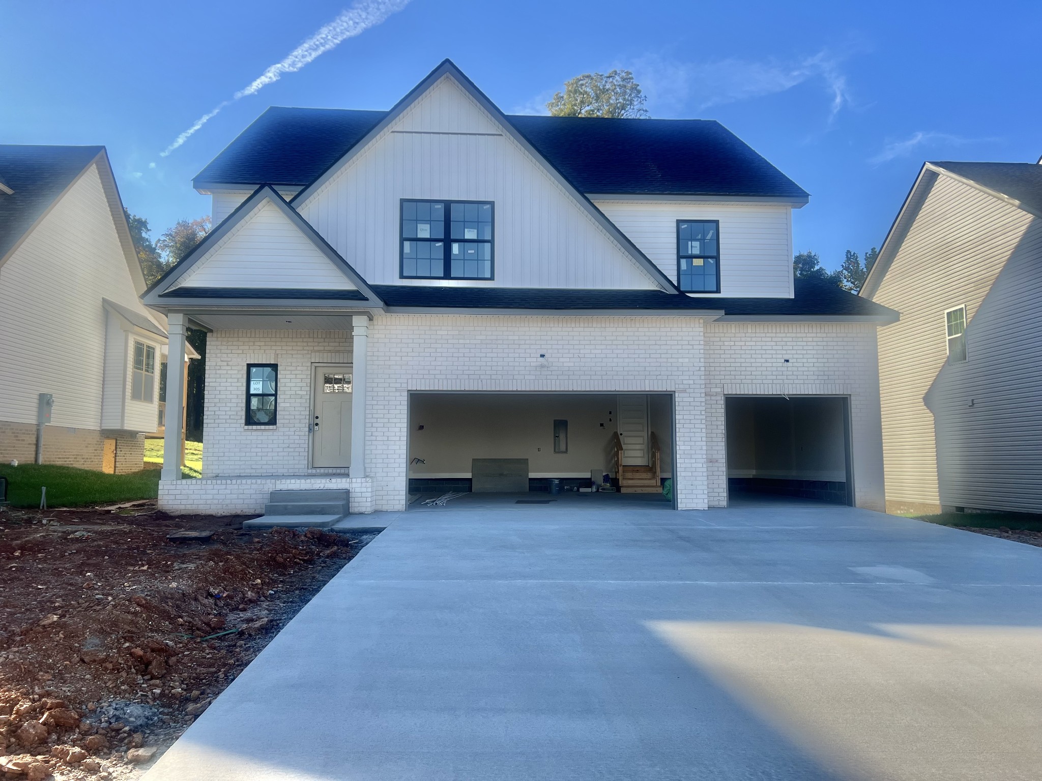 Photo 1 of Single family home for sale at 590 Pongracz Way, Clarksville, TN 37042 | MLS# 3205710 | Listing updated on 2026-10-25