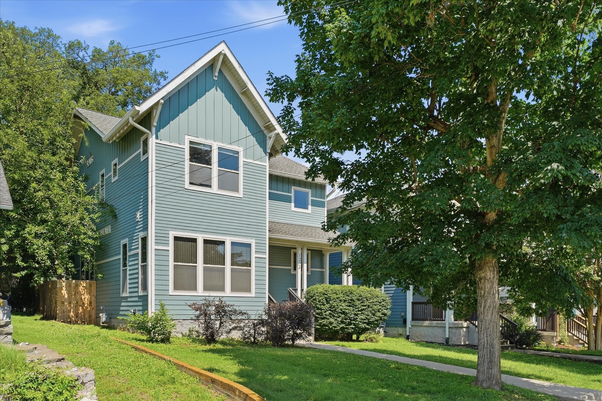 Photo 3 of Single family home for sale at 1204 North 8th St, Nashville, TN 37207 | MLS# 3221620 | Listing updated on 2026-09-21