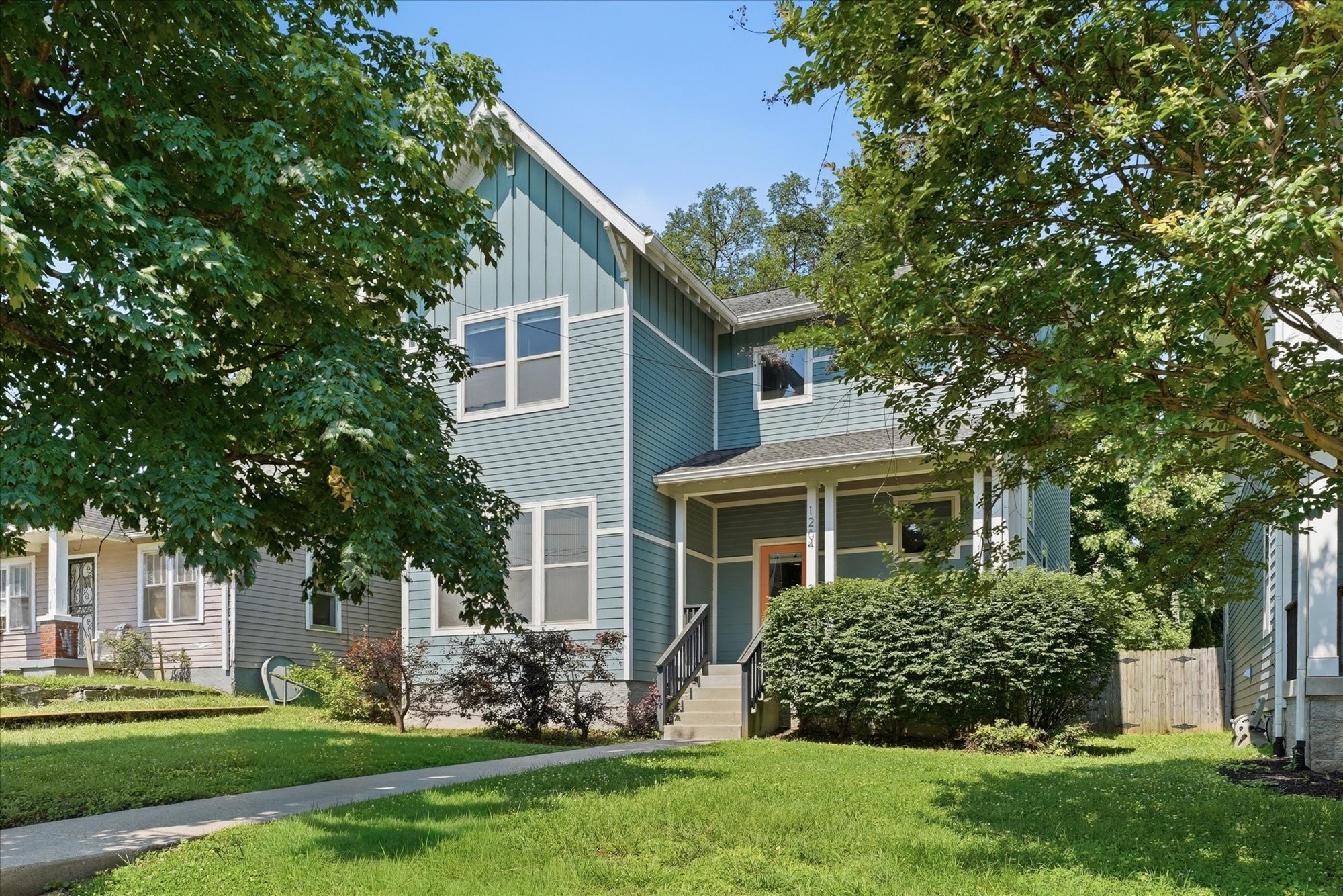 Photo 2 of Single family home for sale at 1204 North 8th St, Nashville, TN 37207 | MLS# 3221620 | Listing updated on 2026-09-21