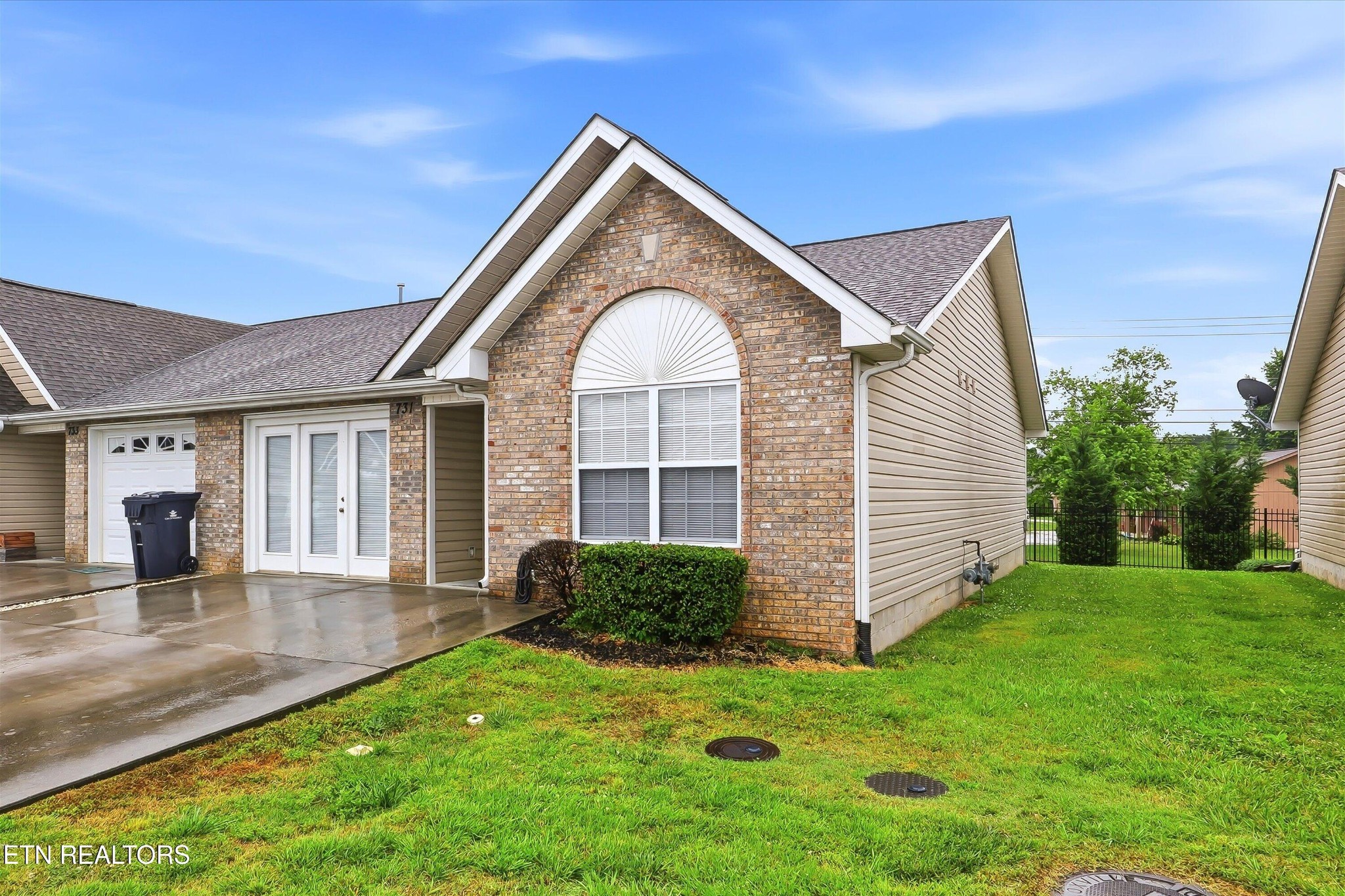 Photo 2 of Condo for sale at 731 High Point Way, Knoxville, TN 37912 | MLS# 3229091 | Listing updated on 2026-09-21
