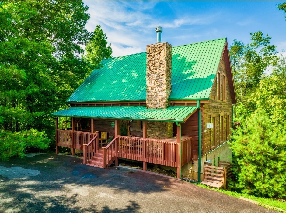 Photo 1 of Single family home for sale at 1229 Secona Way, Sevierville, TN 37876 | MLS# 3305337 | Listing updated on 2026-10-25