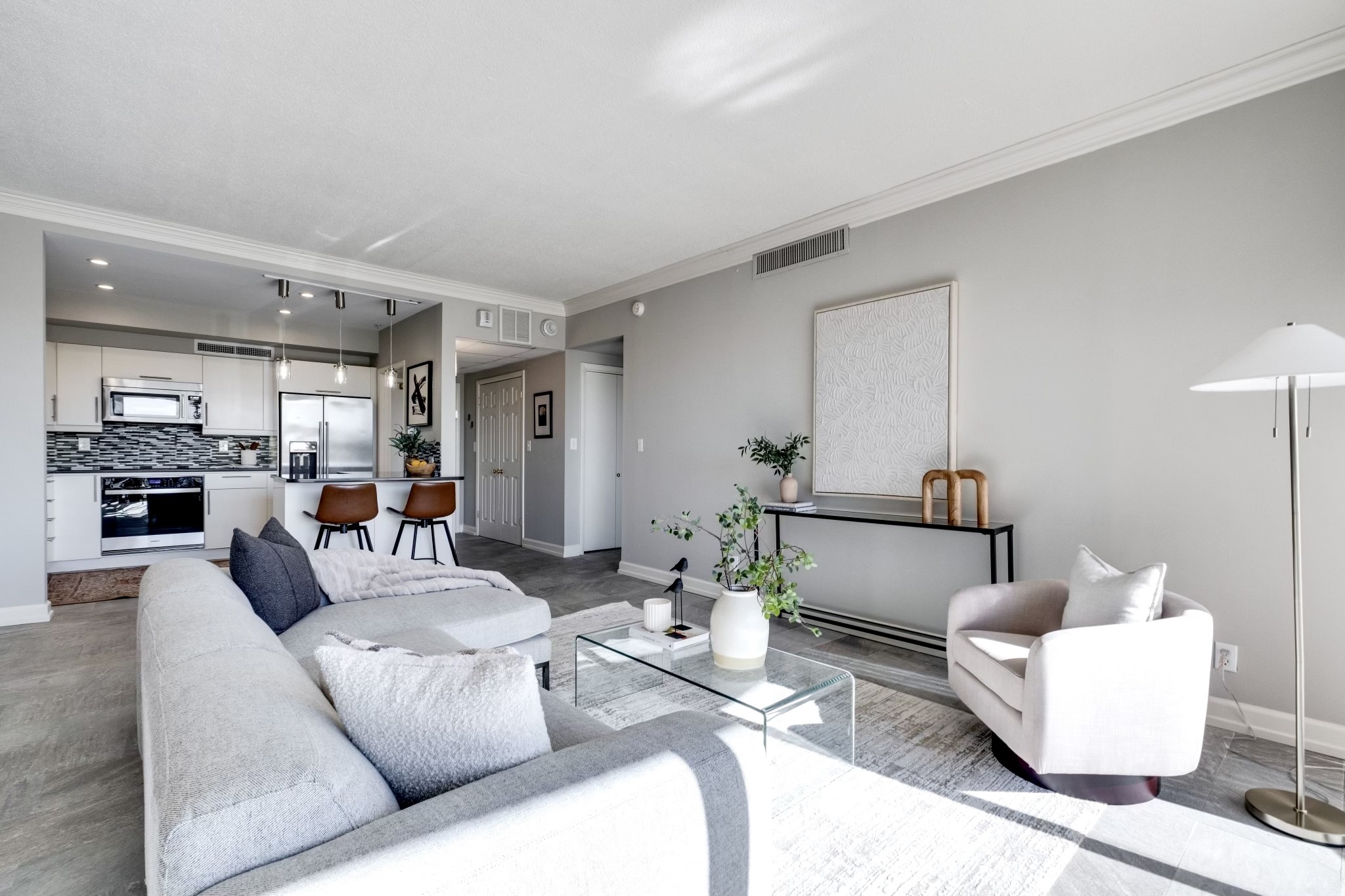 Photo 2 of Condo for sale at 4215 Harding Pike #812, Nashville, TN 37205 | MLS# 3626433 | Listing updated on 2026-10-24