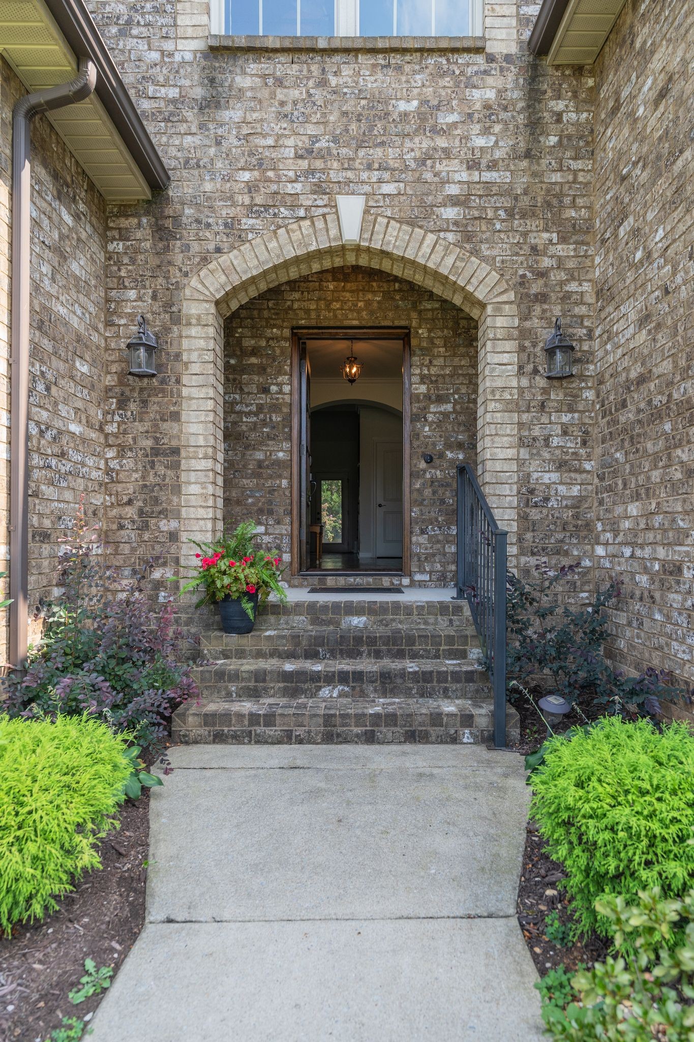 Photo 2 of Single family home for sale at 442 Paul Norman Dr, Murfreesboro, TN 37127 | MLS# 3541930 | Listing updated on 2026-09-21