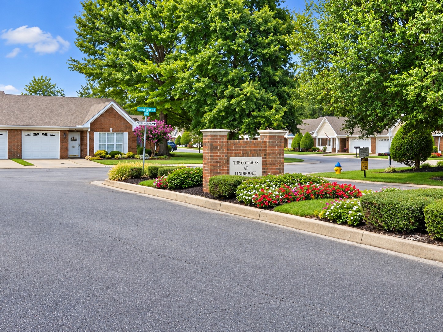 Photo 3 of Townhouse for sale at 420 Forest Glen Cir, Murfreesboro, TN 37128 | MLS# 3279192 | Listing updated on 2026-09-24