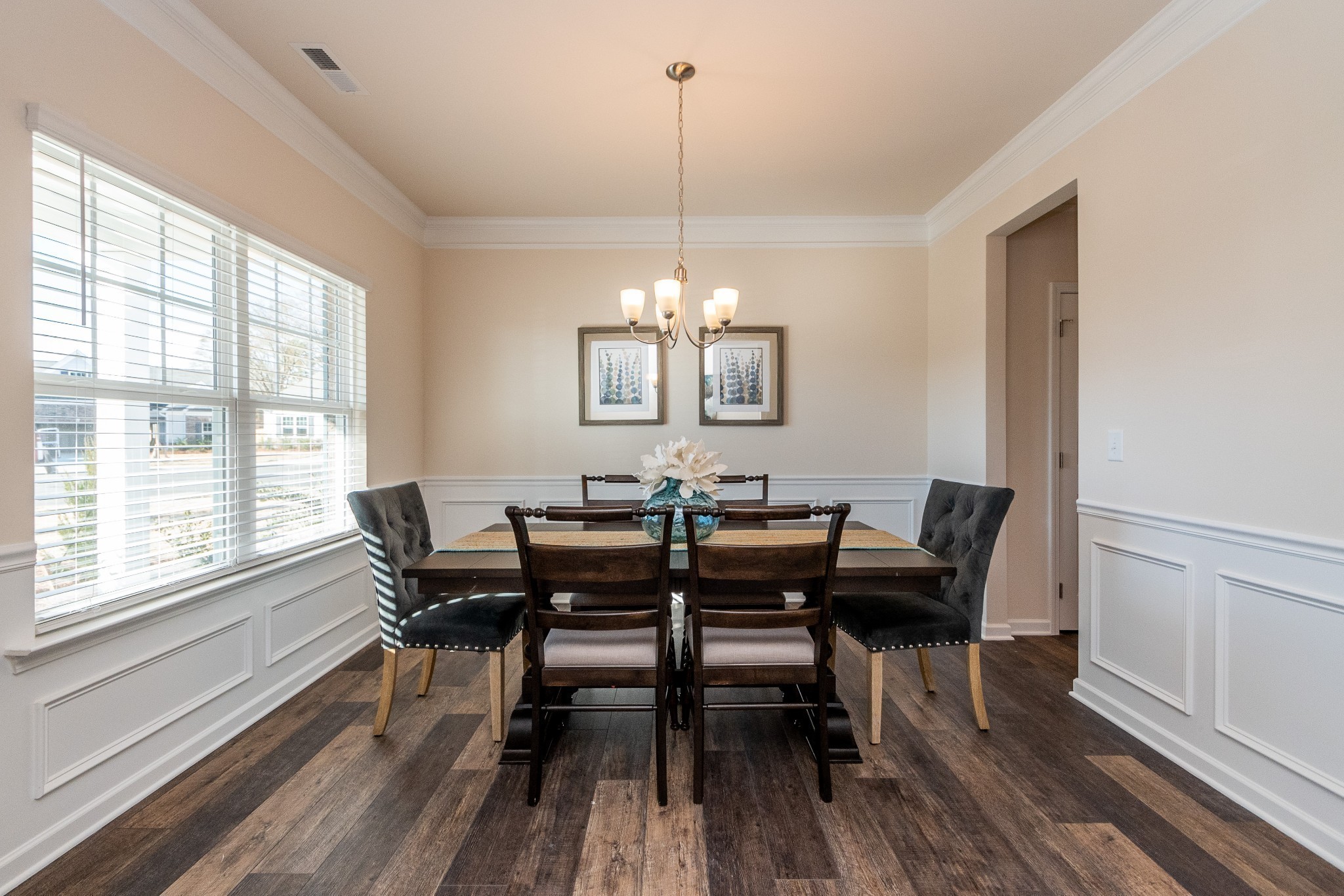 Photo 2 of Single family home for sale at 1357 English Oak Dr, Clarksville, TN 37043 | MLS# 3318696 | Listing updated on 2026-09-21