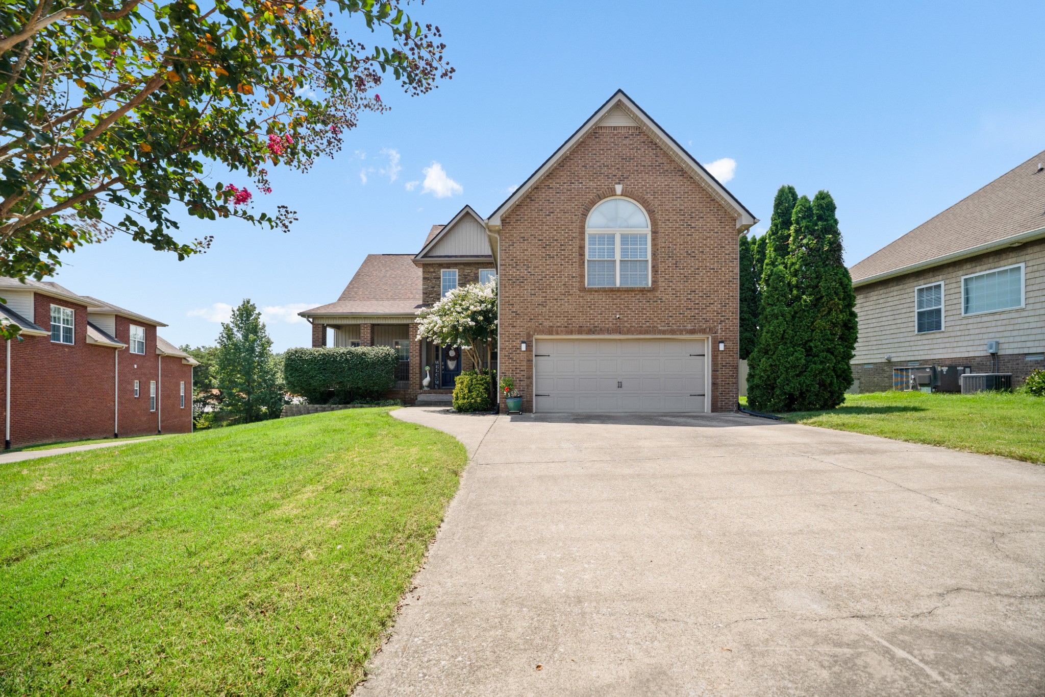 Photo 3 of Single family home for sale at 3418 Sango Xing, Clarksville, TN 37043 | MLS# 3335382 | Listing updated on 2026-09-21