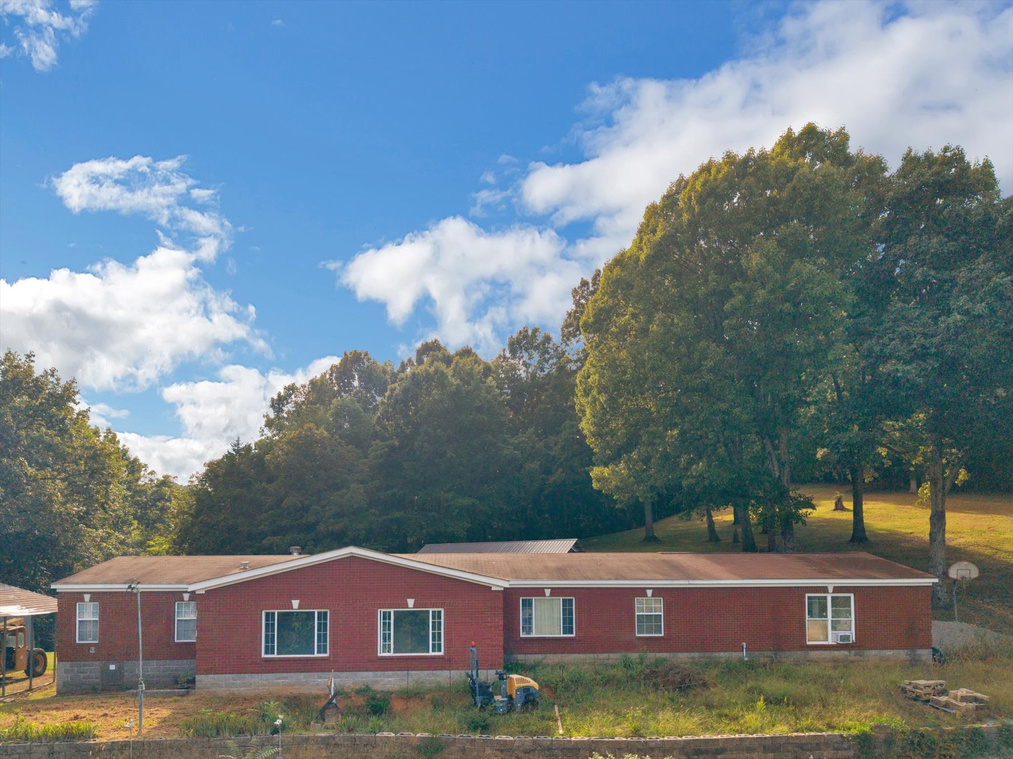 Photo 3 of Manufactured home for sale at 500 Long Holw Rd, Pulaski, TN 38478 | MLS# 3510245 | Listing updated on 2026-09-25