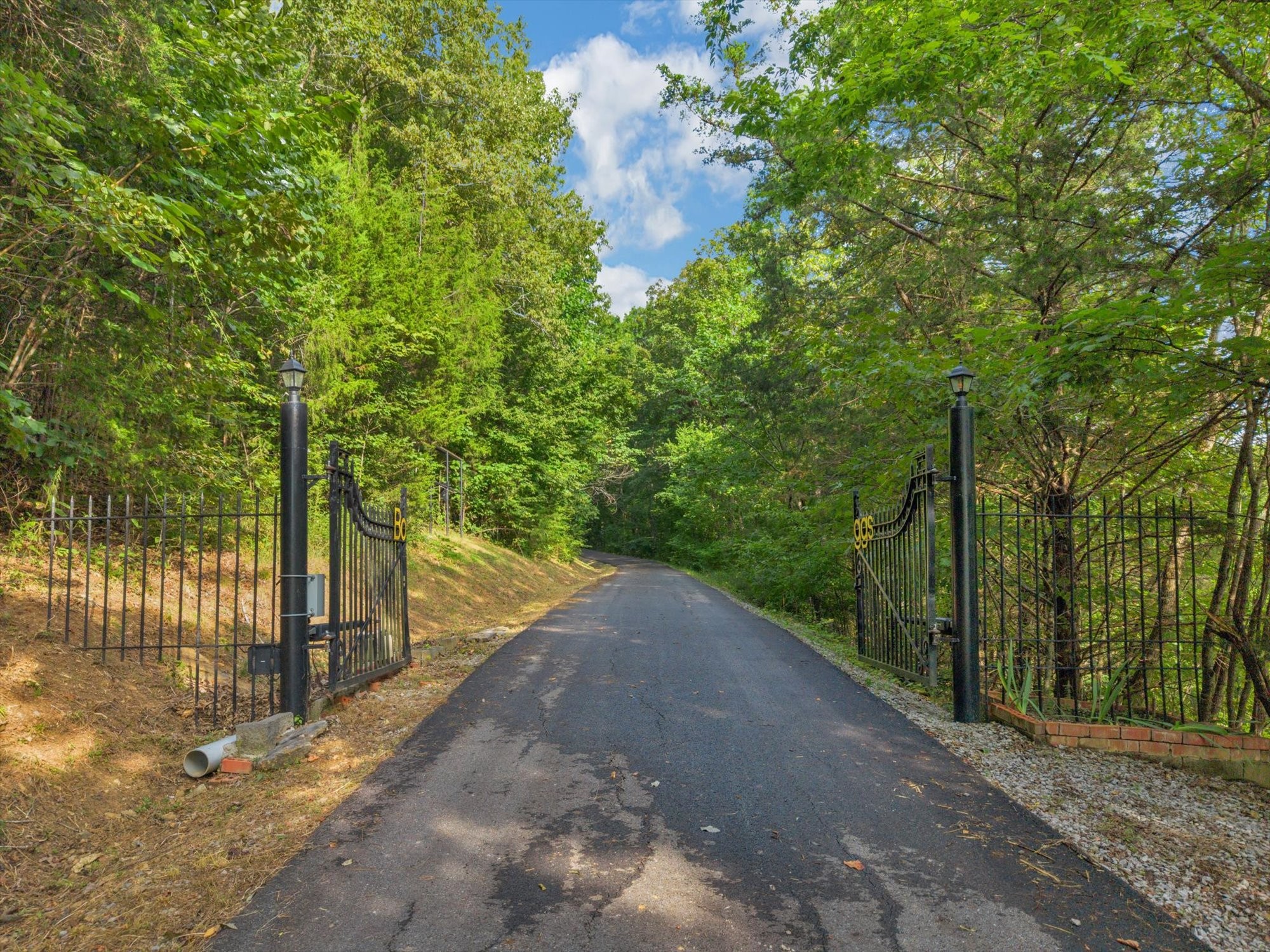 Photo 2 of Manufactured home for sale at 500 Long Holw Rd, Pulaski, TN 38478 | MLS# 3510245 | Listing updated on 2026-09-24