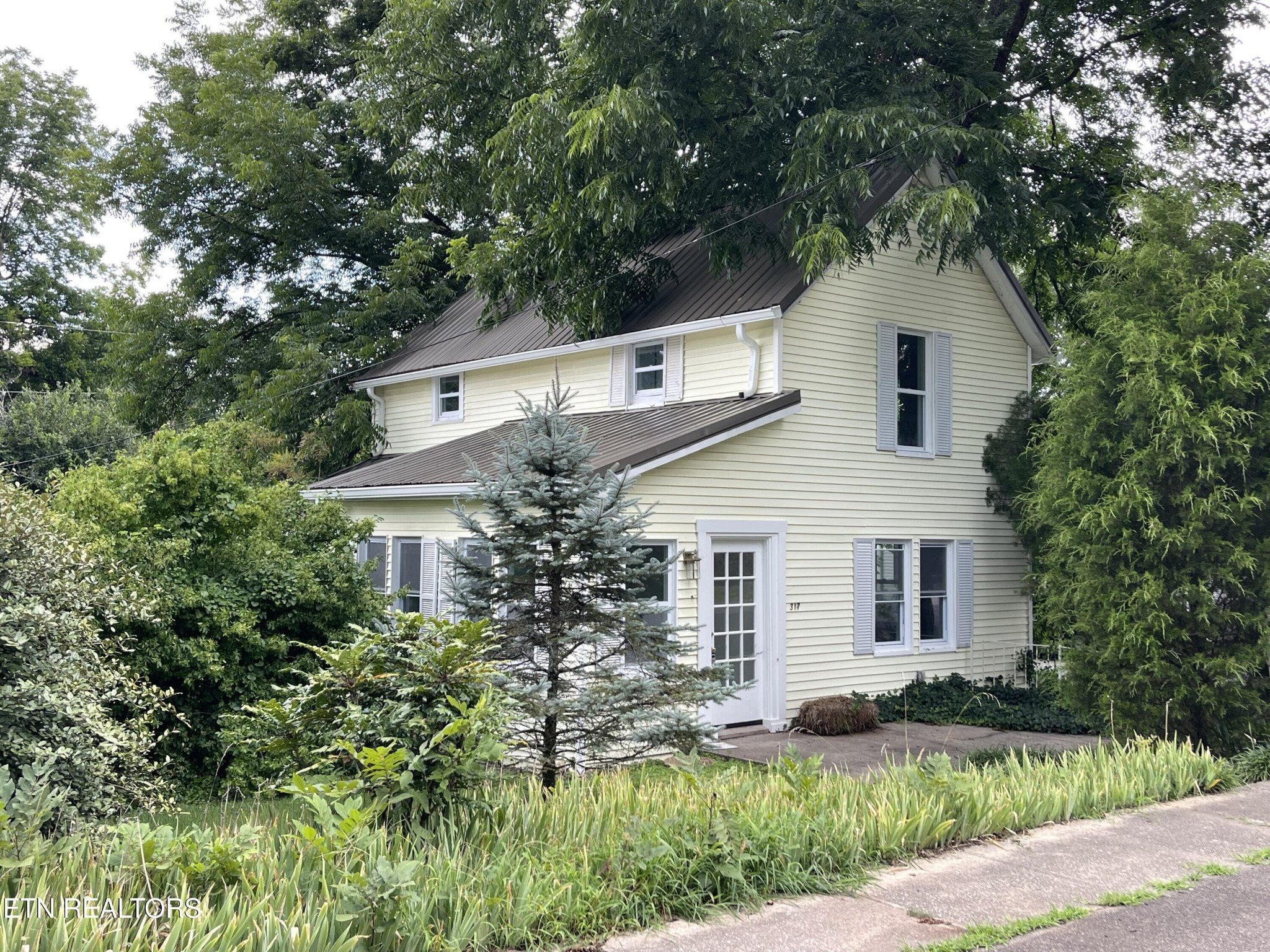 Single family home for sale at 317 Lynn Ave, Athens, TN 37303 | MLS# 3536038