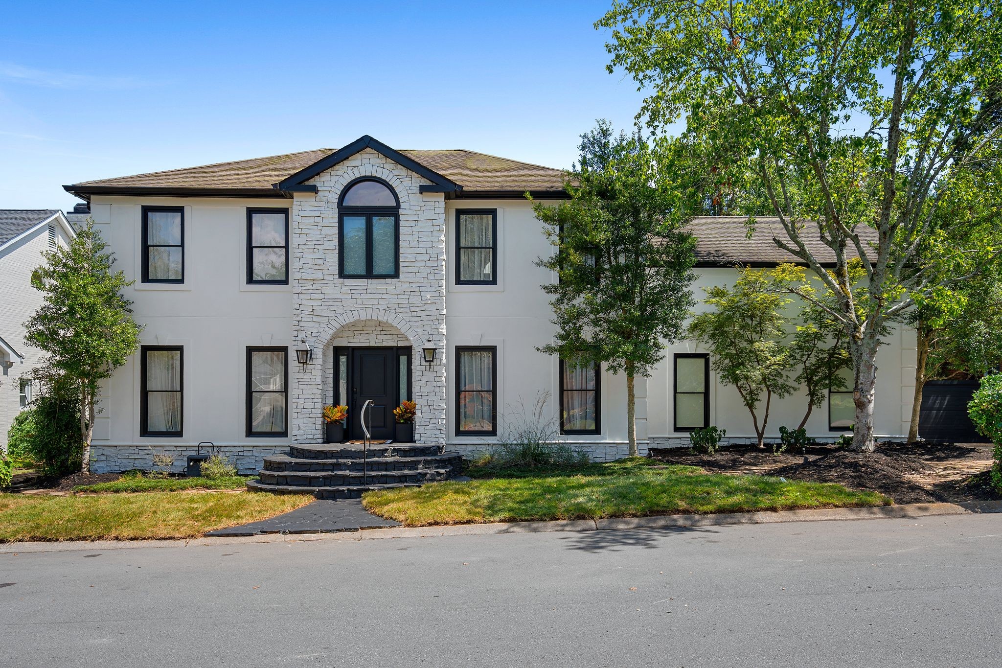 Photo 2 of Single family home for sale at 844 Abington Way, Franklin, TN 37069 | MLS# 3526756 | Listing updated on 2026-09-21