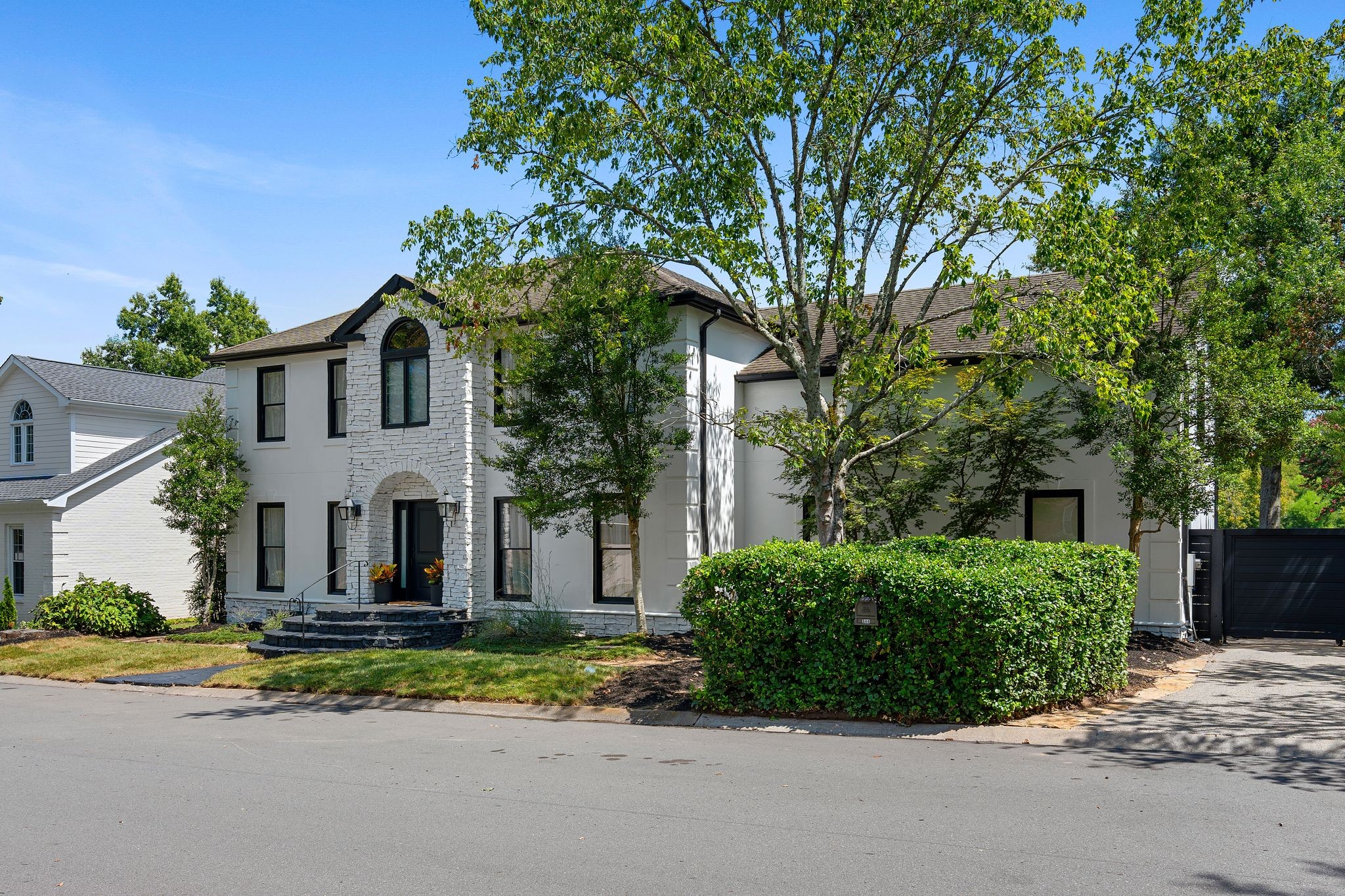 Photo 3 of Single family home for sale at 844 Abington Way, Franklin, TN 37069 | MLS# 3526756 | Listing updated on 2026-09-21