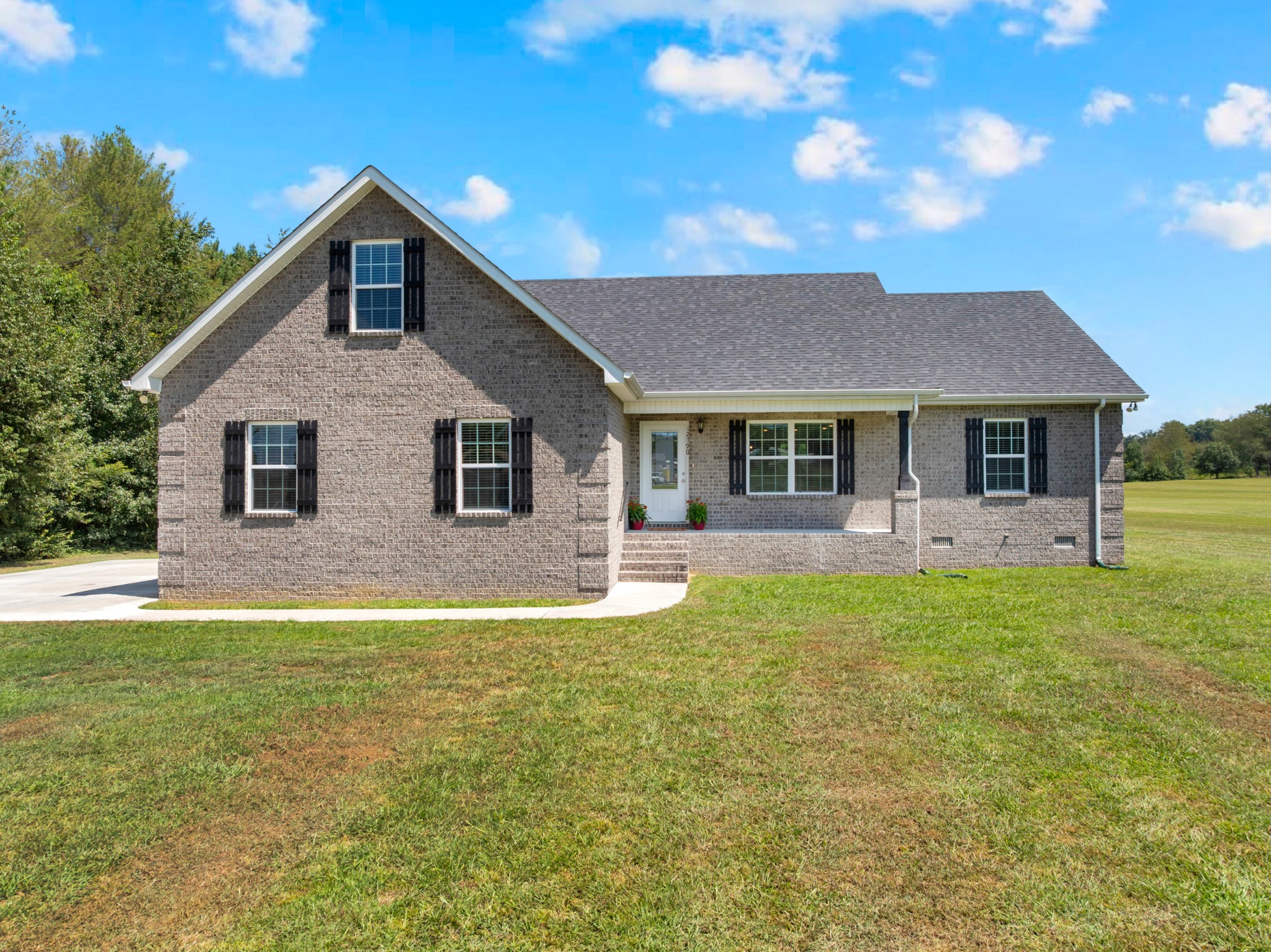 Photo 1 of Single family home for sale at 12790 Old Tullahoma Rd, Tullahoma, TN 37388 | MLS# 3528015 | Listing updated on 2026-09-24