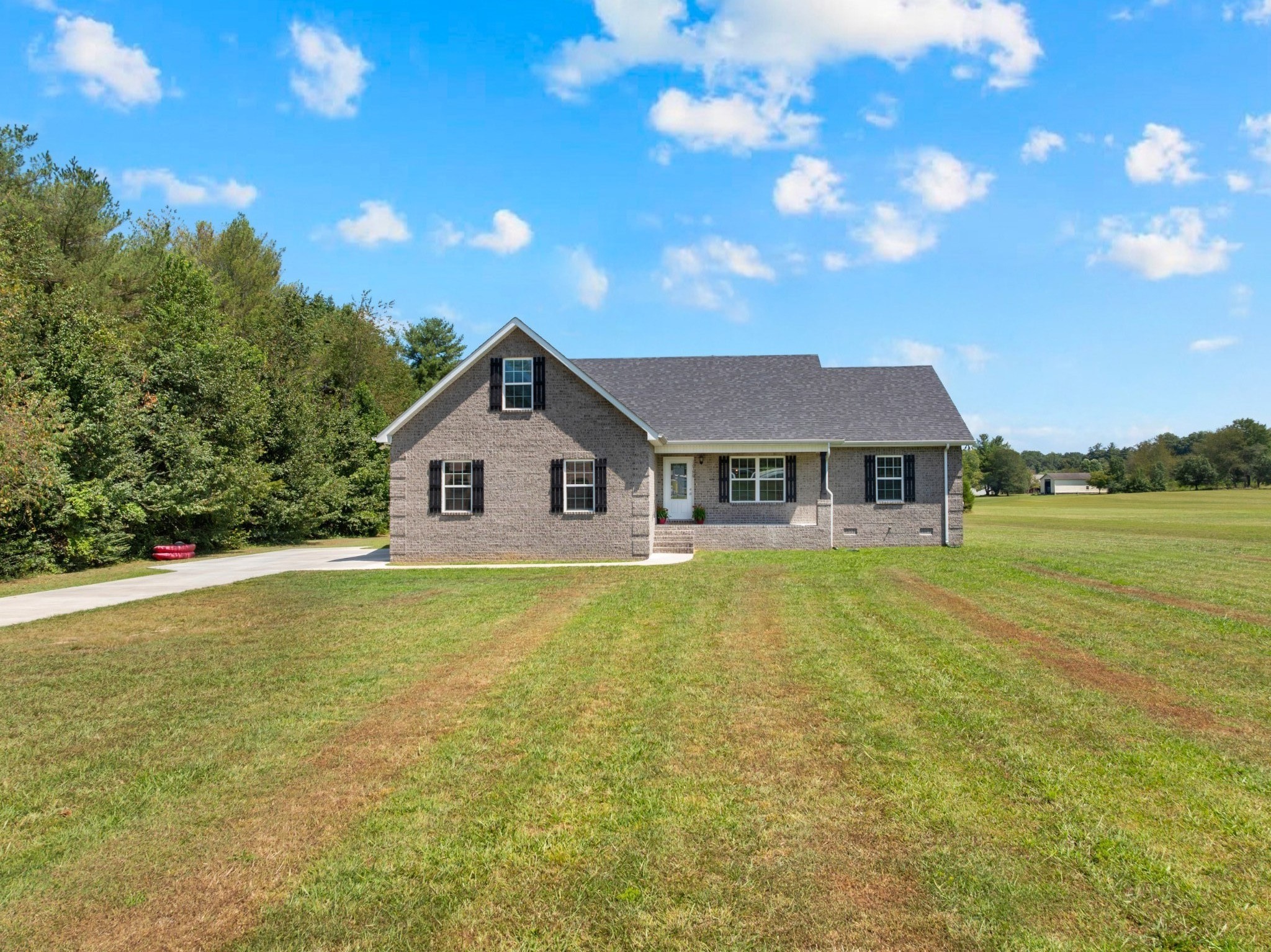 Single family home for sale at 12790 Old Tullahoma Rd, Tullahoma, TN 37388 | MLS# 3528015